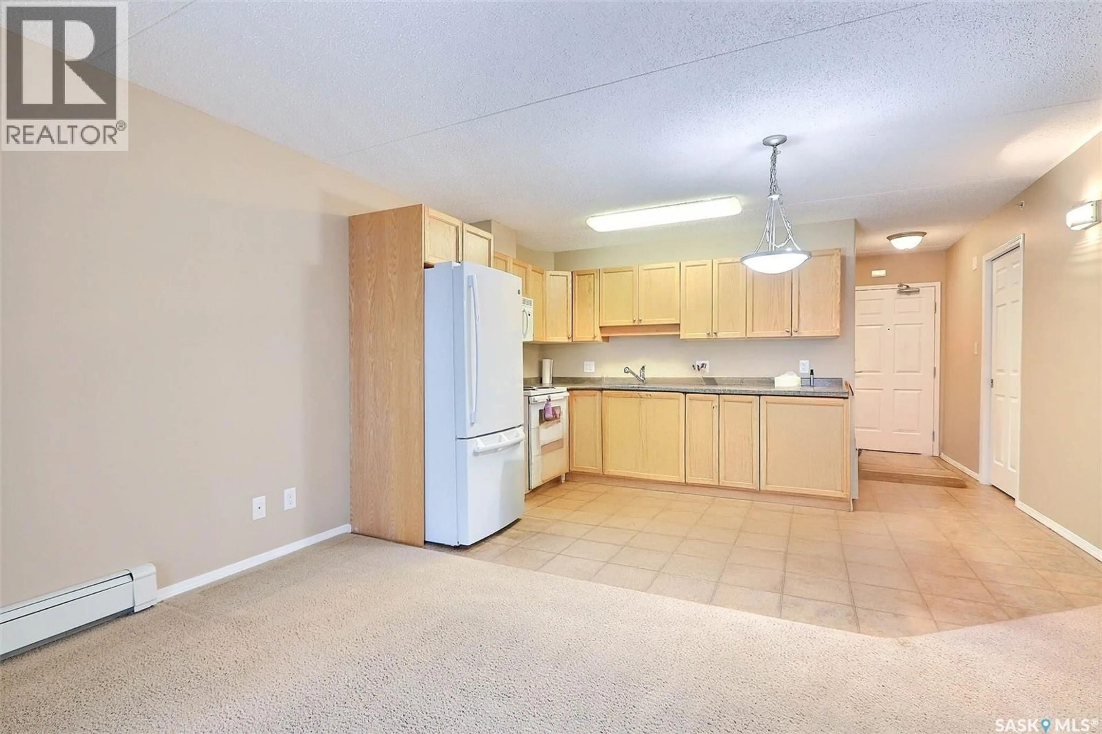 Standard kitchen, unknown for 202 - 1901 1 1/2 AVENUE W, Prince Albert Saskatchewan S6V5A8