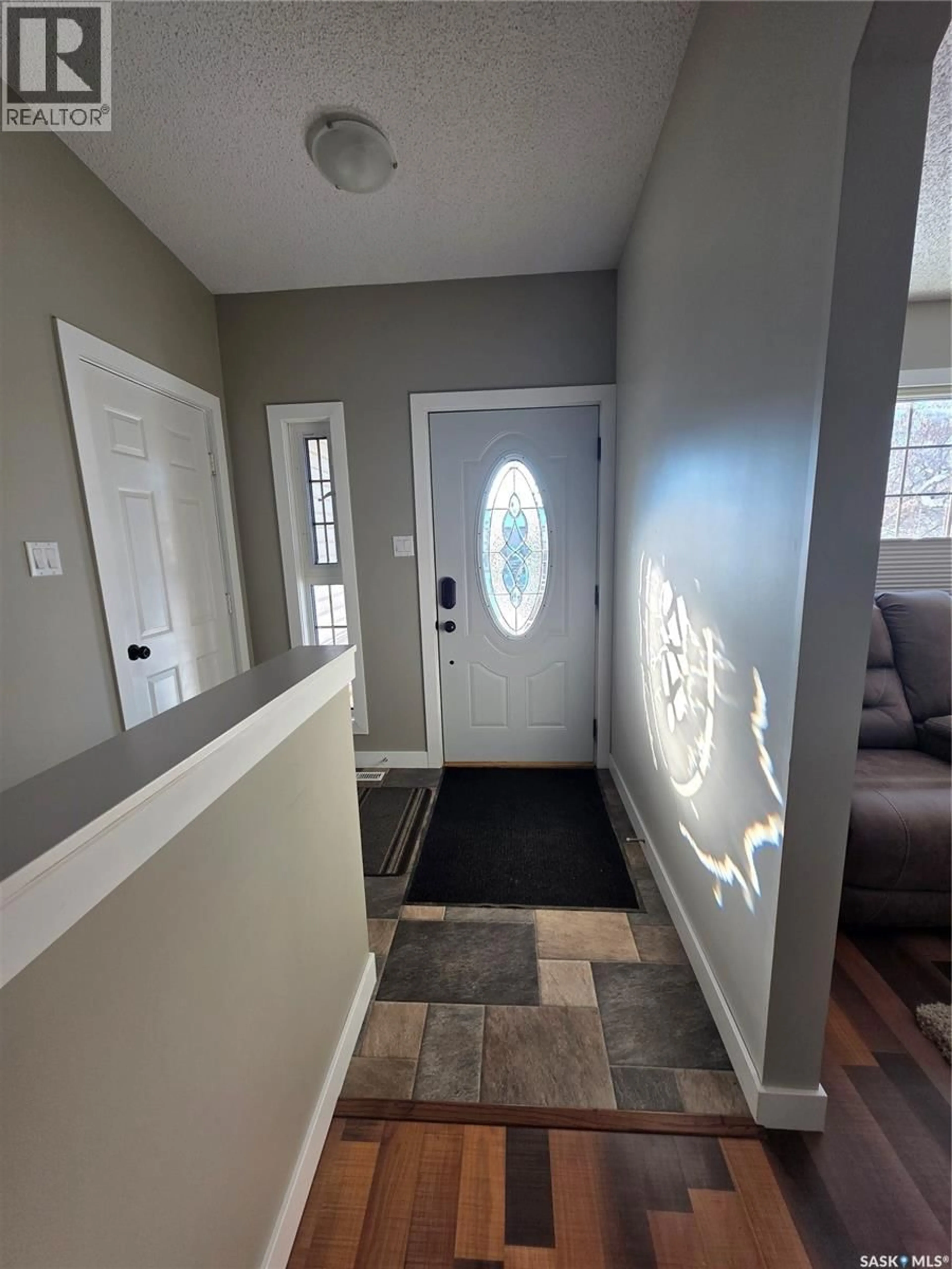 Indoor entryway for 503 MILNE CRESCENT, Estevan Saskatchewan S4A2K8