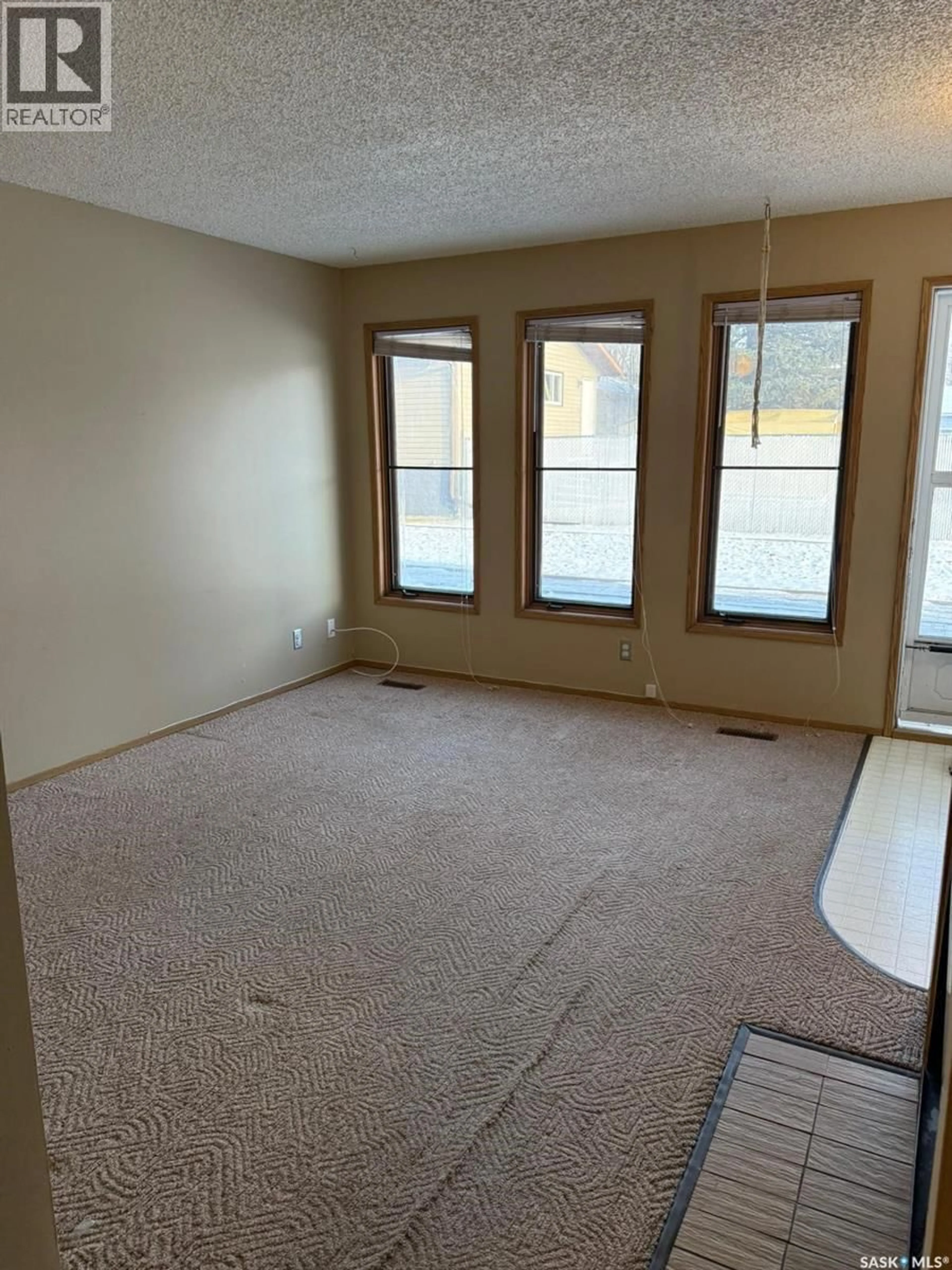 A pic of a room for 7231 DALGLIESH DRIVE, Regina Saskatchewan S4X2B8