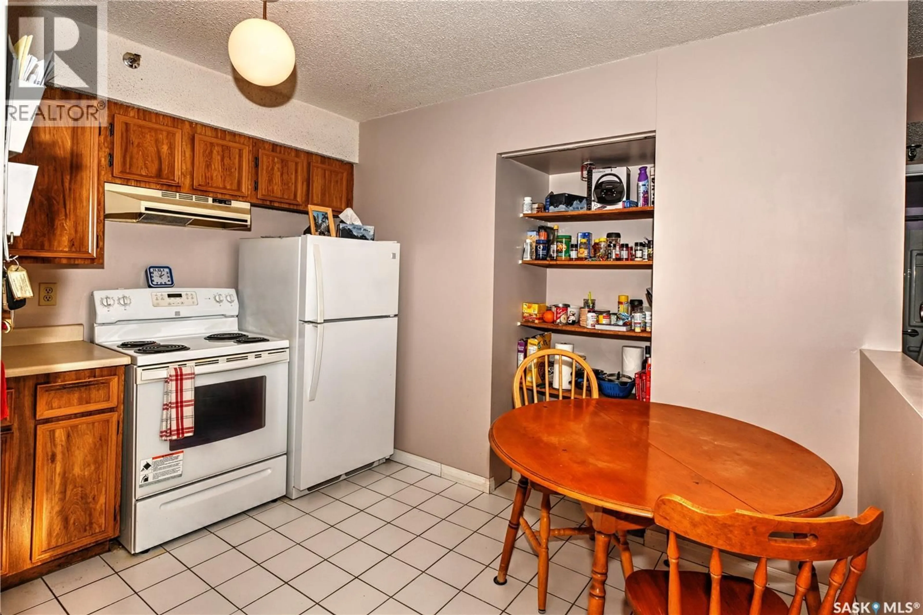 Standard kitchen, unknown for N - 1106 405 5TH AVENUE, Saskatoon Saskatchewan S7K6Z3