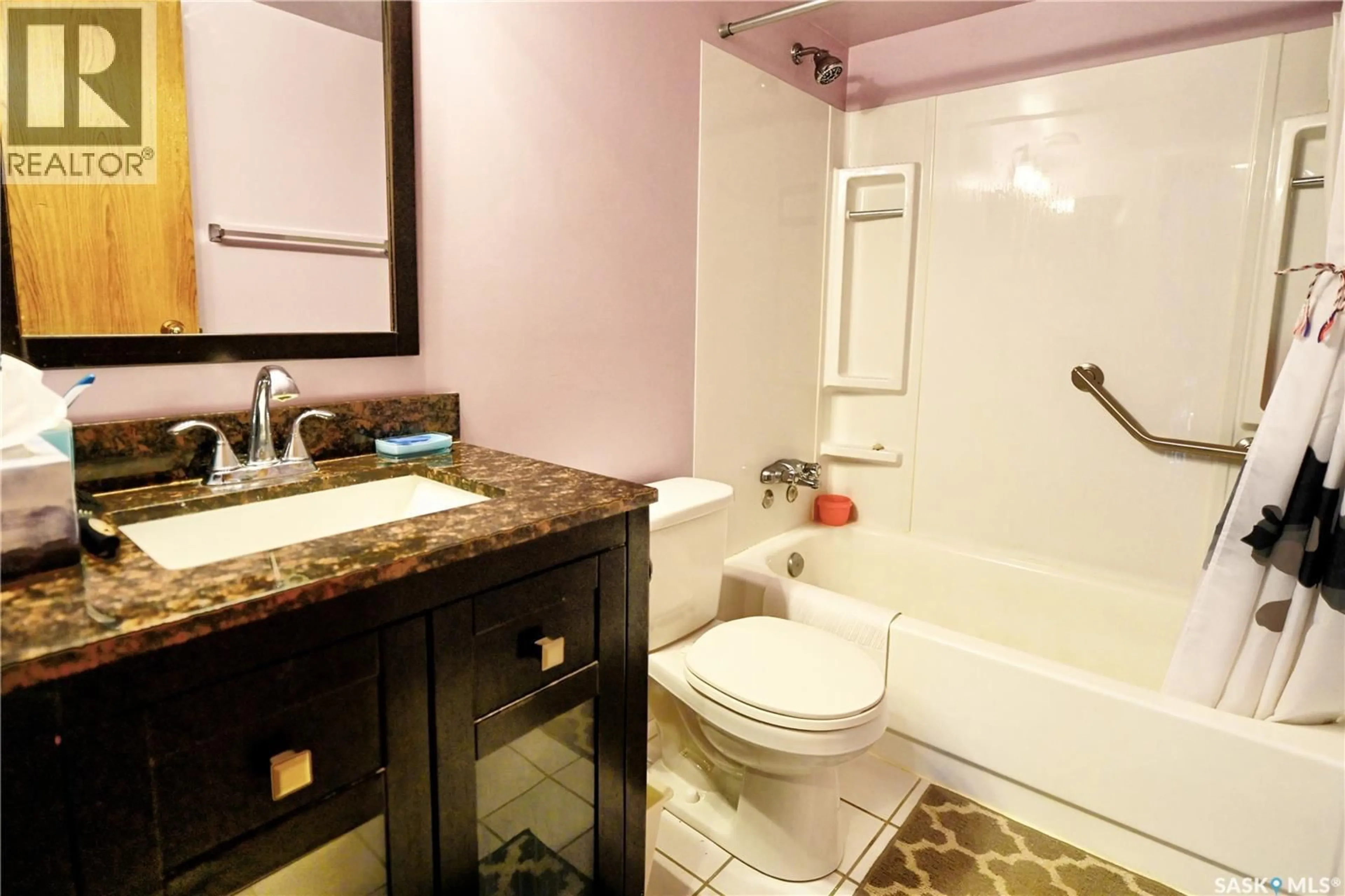 Standard bathroom, ceramic/tile floor for N - 1106 405 5TH AVENUE, Saskatoon Saskatchewan S7K6Z3