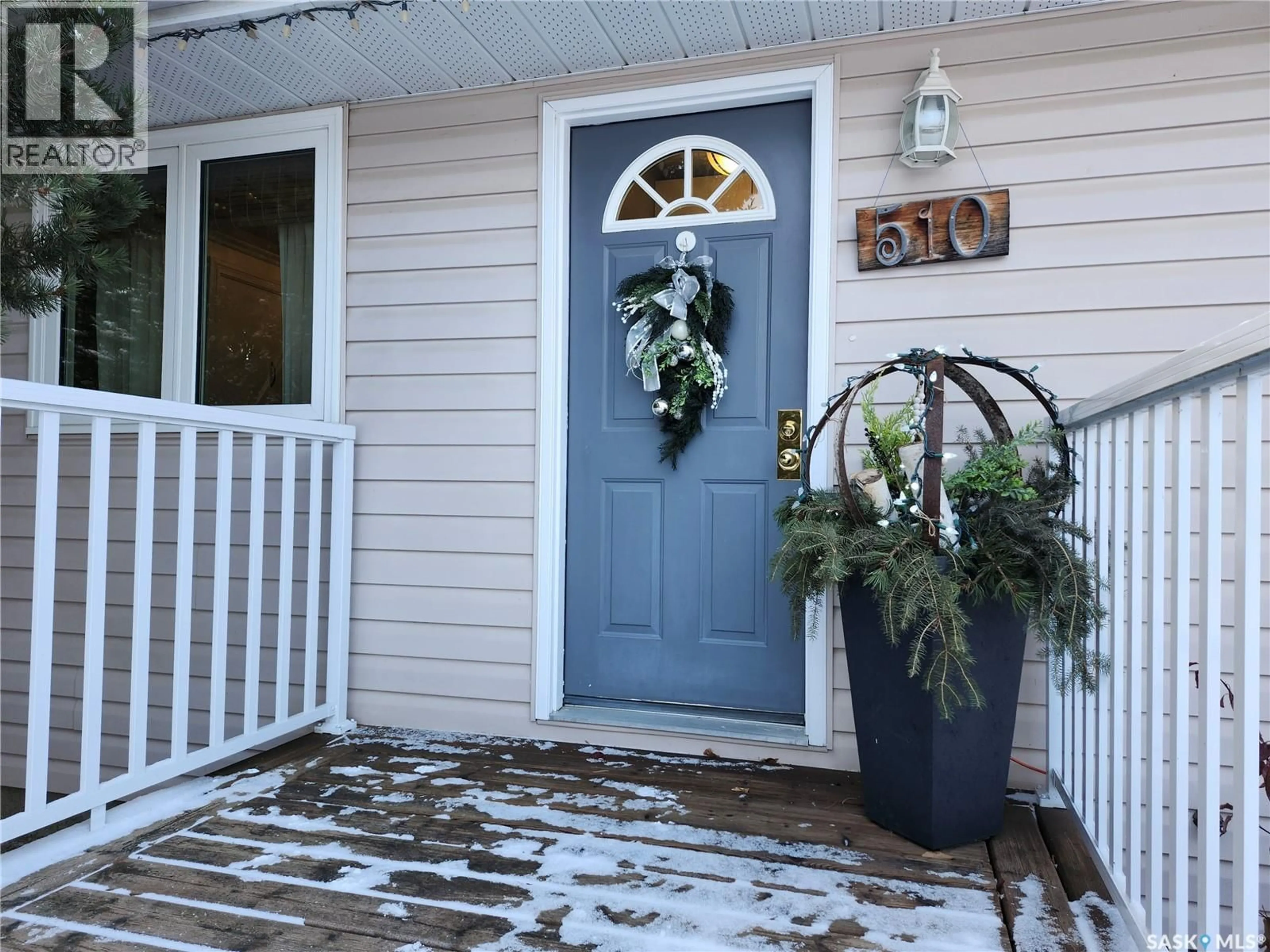 Indoor entryway for 510 DENNIS STREET, Esterhazy Saskatchewan S0A0X0