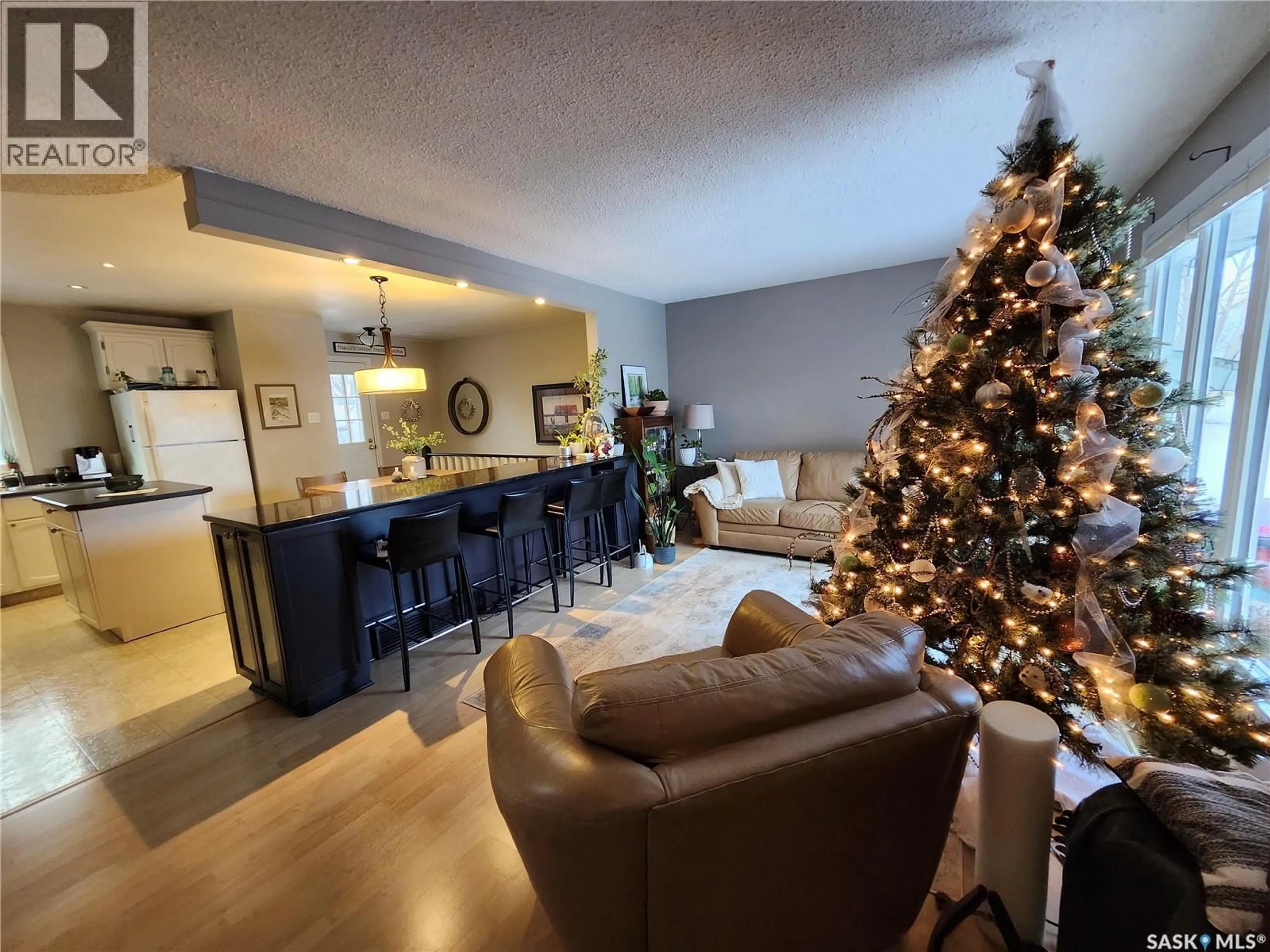 Living room with furniture, unknown for 510 DENNIS STREET, Esterhazy Saskatchewan S0A0X0