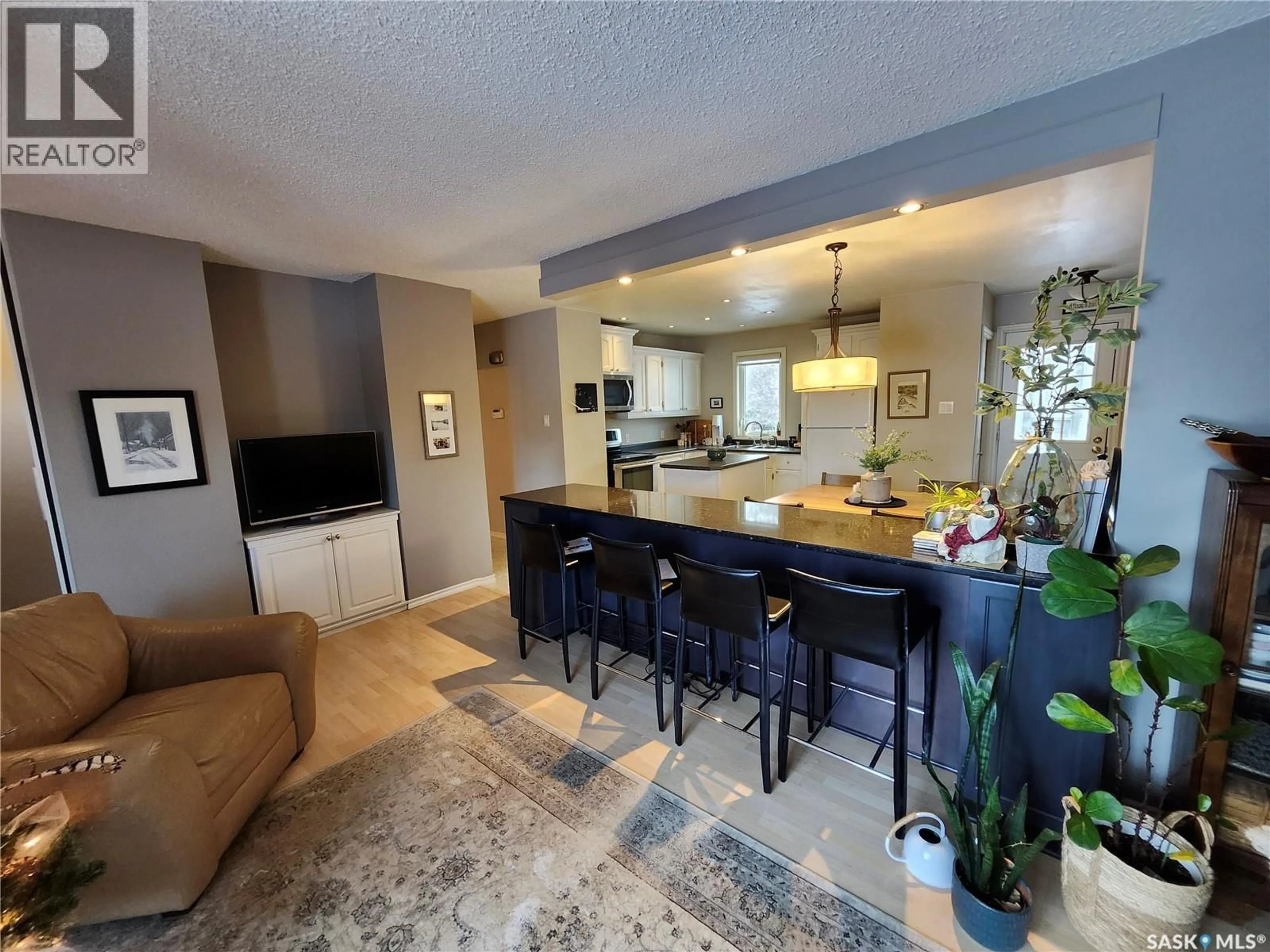 Open concept kitchen, unknown for 510 DENNIS STREET, Esterhazy Saskatchewan S0A0X0