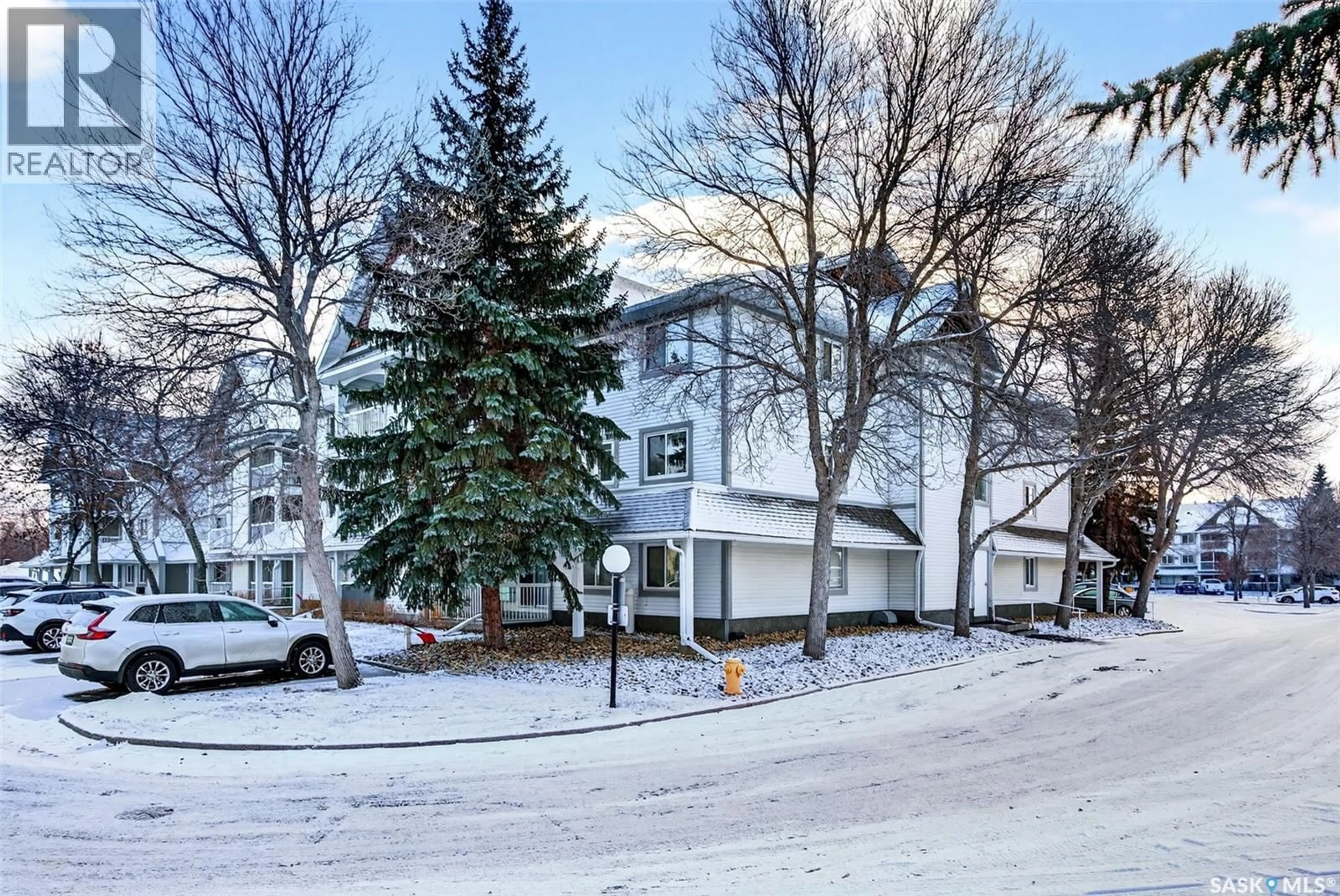 Unknown for 131 960 ASSINIBOINE AVENUE, Regina Saskatchewan S4V2P8