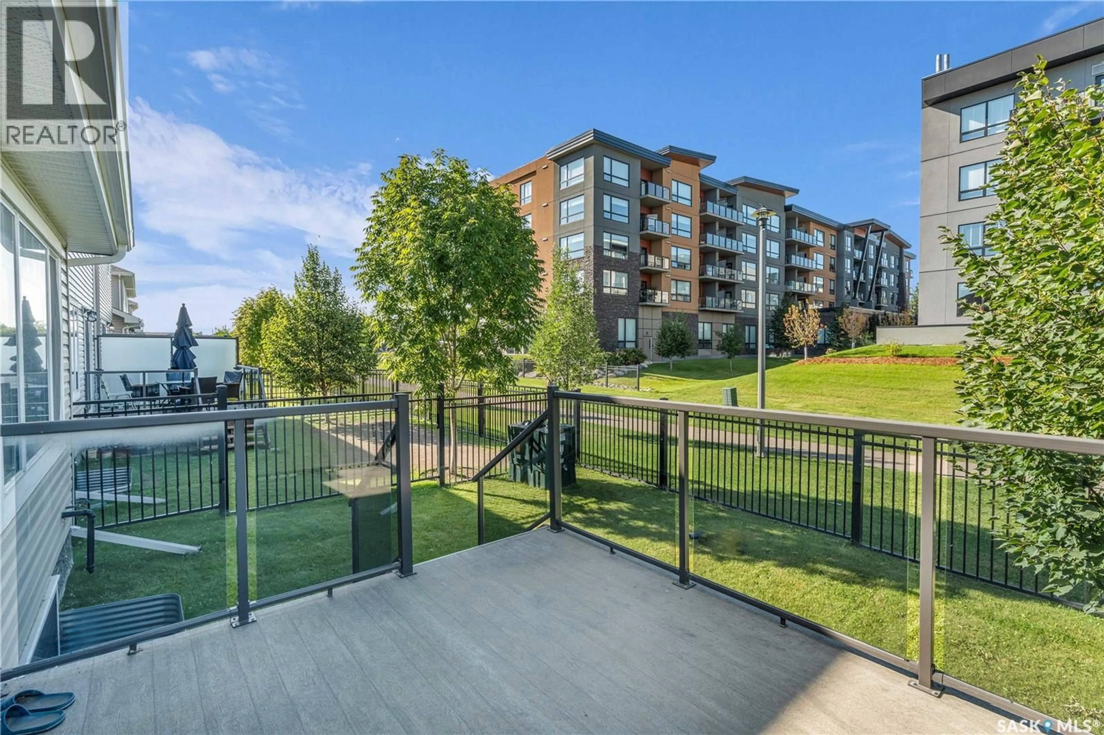 Patio, water/lake/river/ocean view for 315 - 131 DICKSON CRESCENT, Saskatoon Saskatchewan S7T0T8