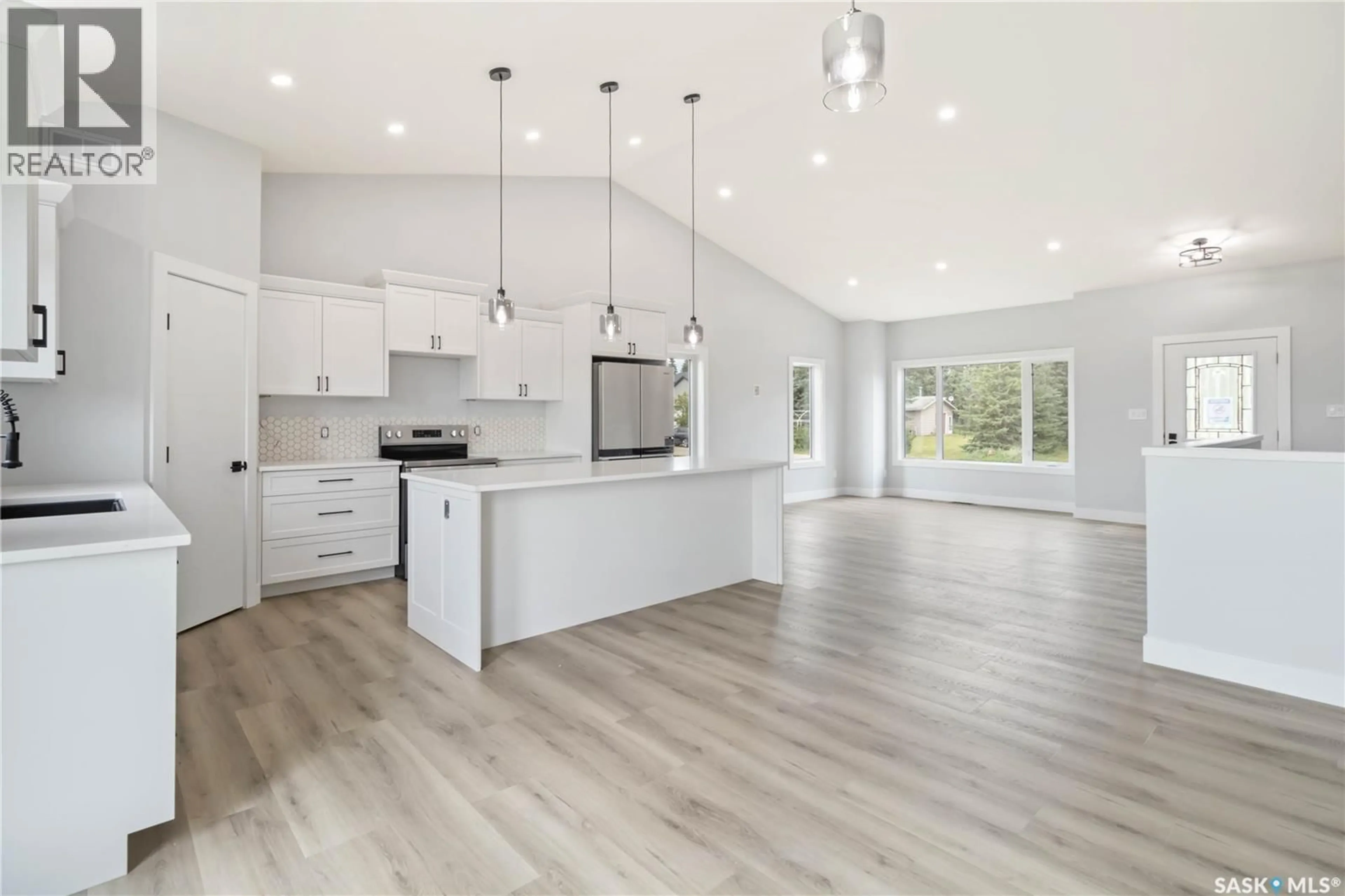 Open concept kitchen, unknown for 208 2ND STREET, Waldheim Saskatchewan S0K4R0