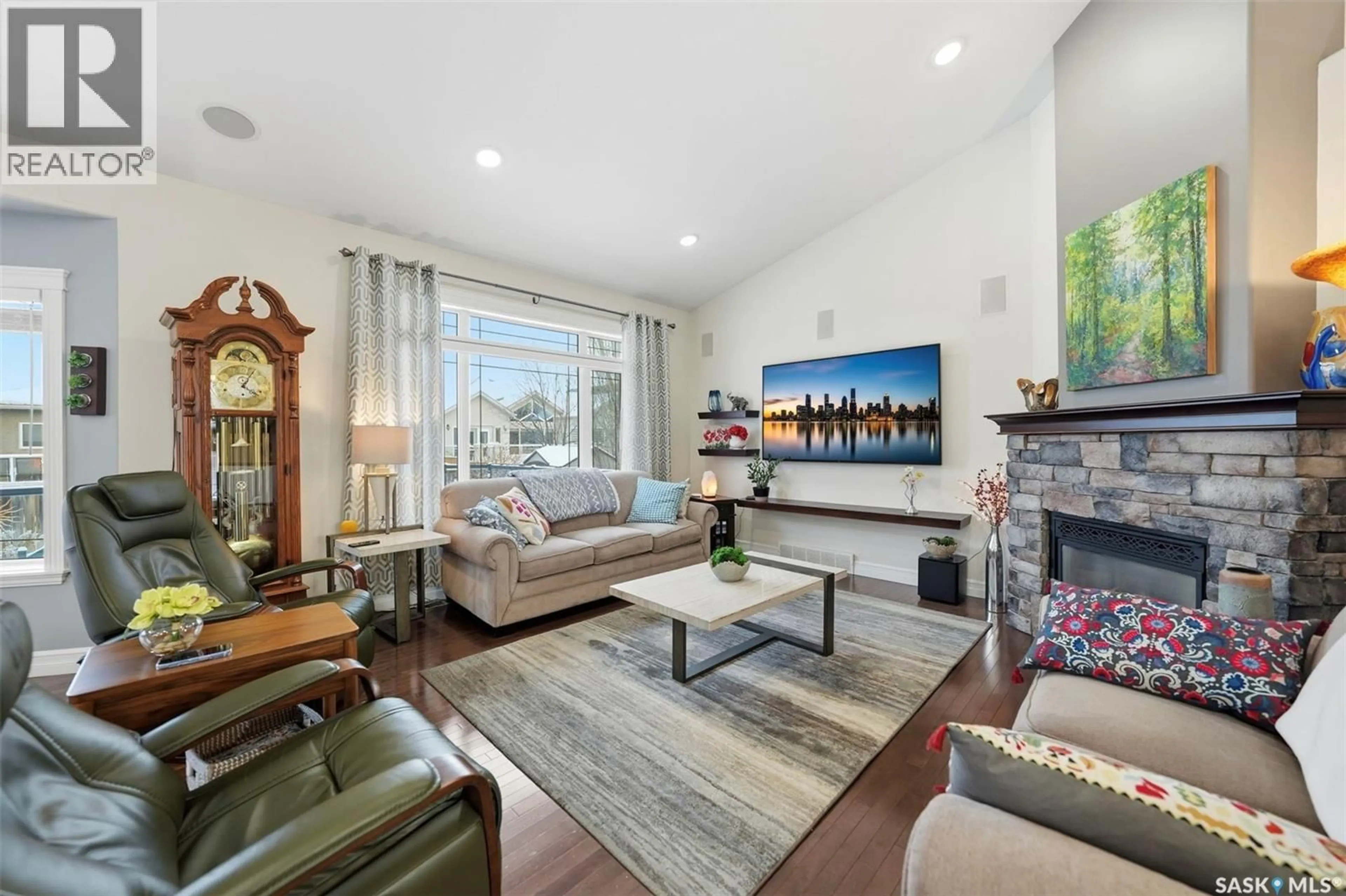 Living room with furniture, unknown for 1202 BEECHMONT VIEW, Saskatoon Saskatchewan S7V1E1