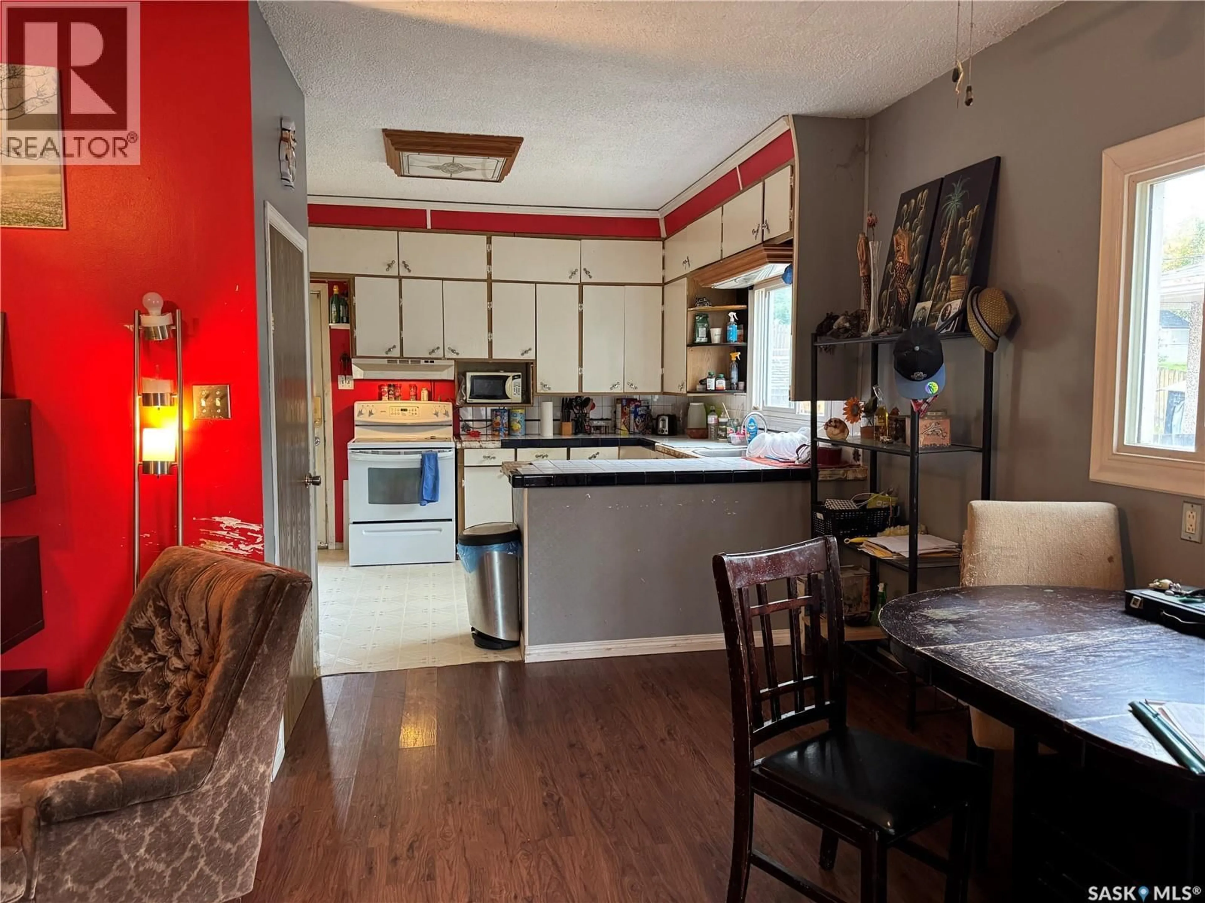 Open concept kitchen, unknown for 1041 3RD STREET, Prince Albert Saskatchewan S6V0J4