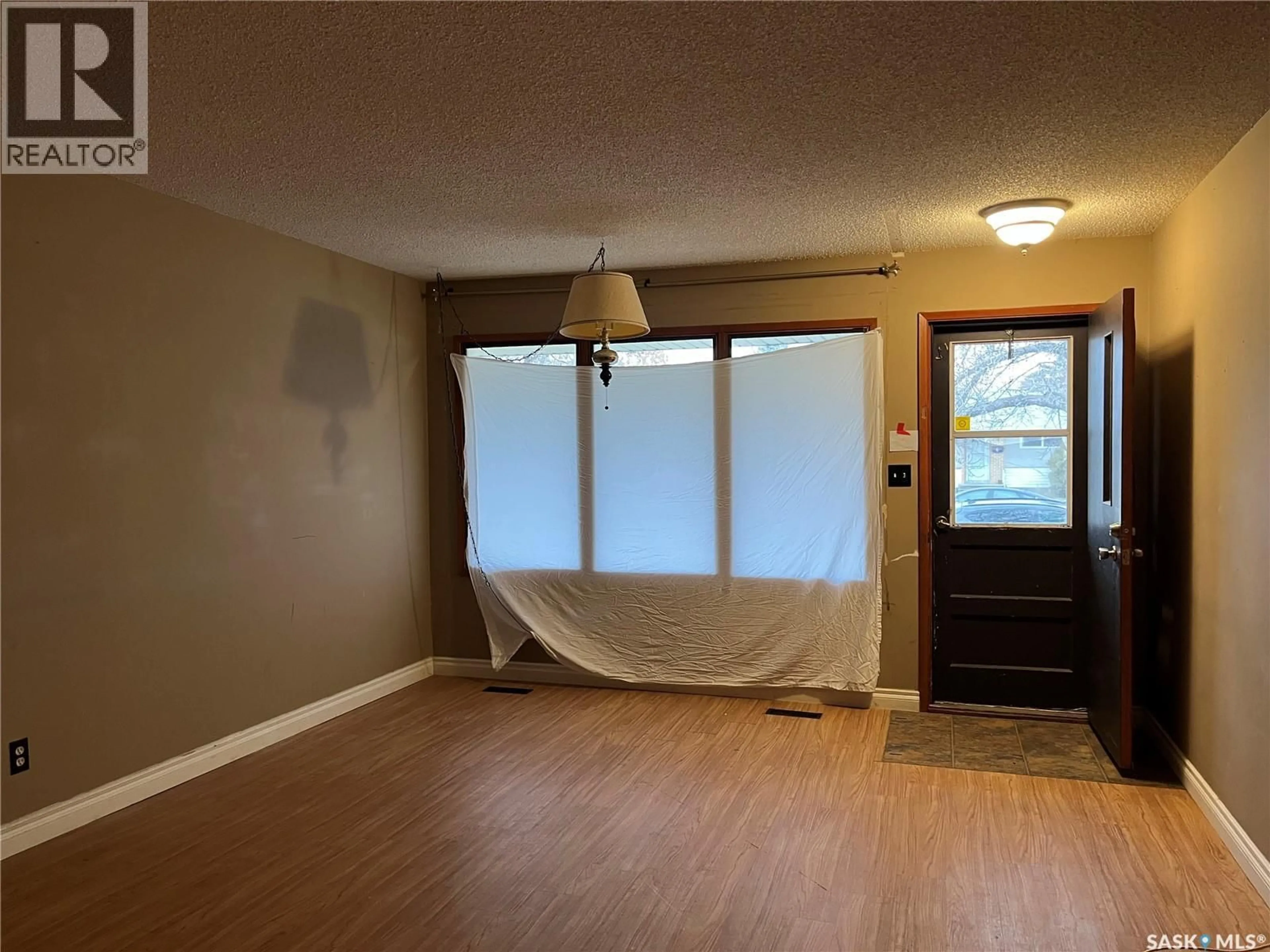 A pic of a room for 7 MCMURCHY AVENUE, Regina Saskatchewan S4R3G1