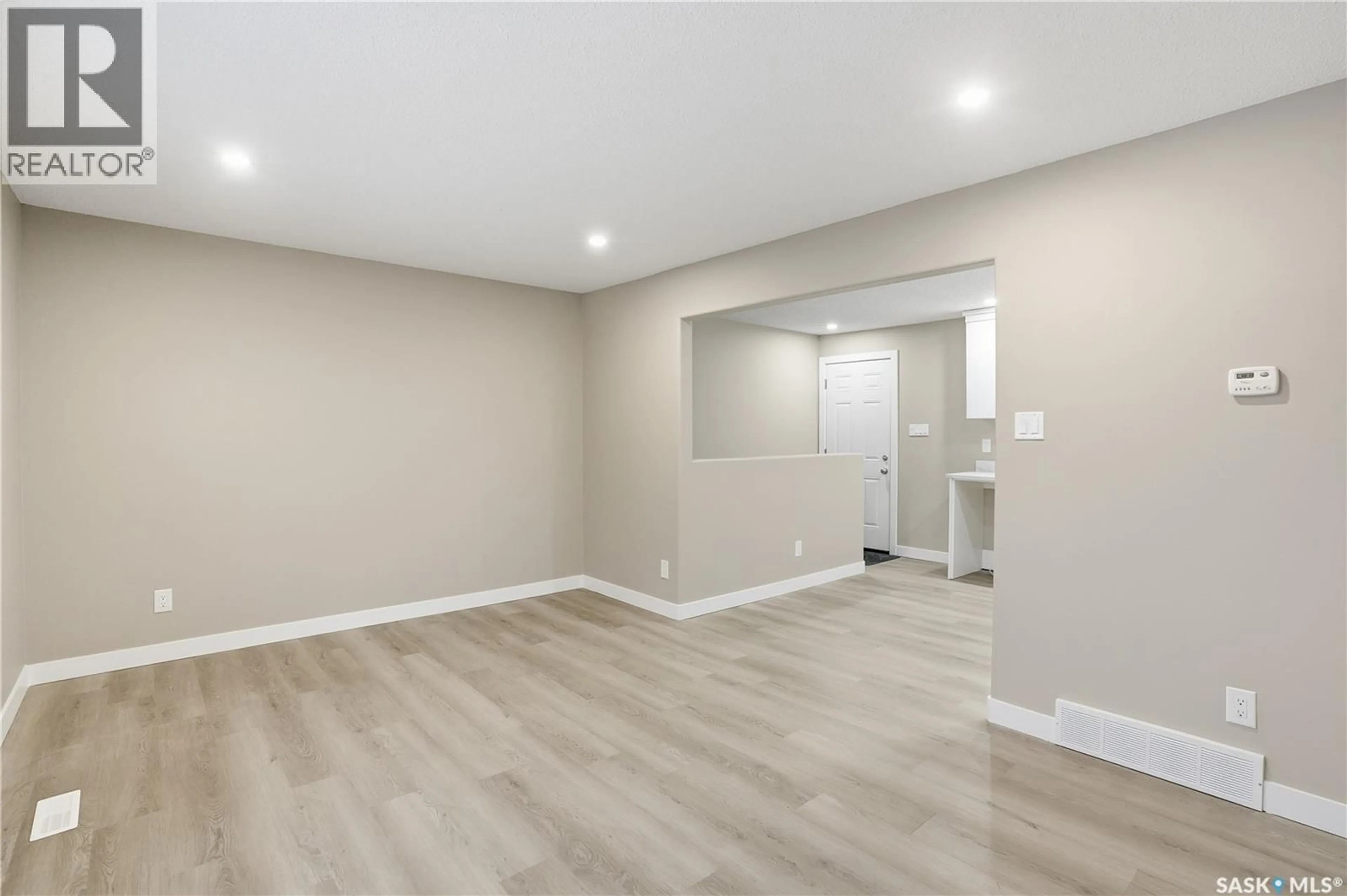 A pic of a room for 869 MACKLEM DRIVE, Saskatoon Saskatchewan S7L4K1