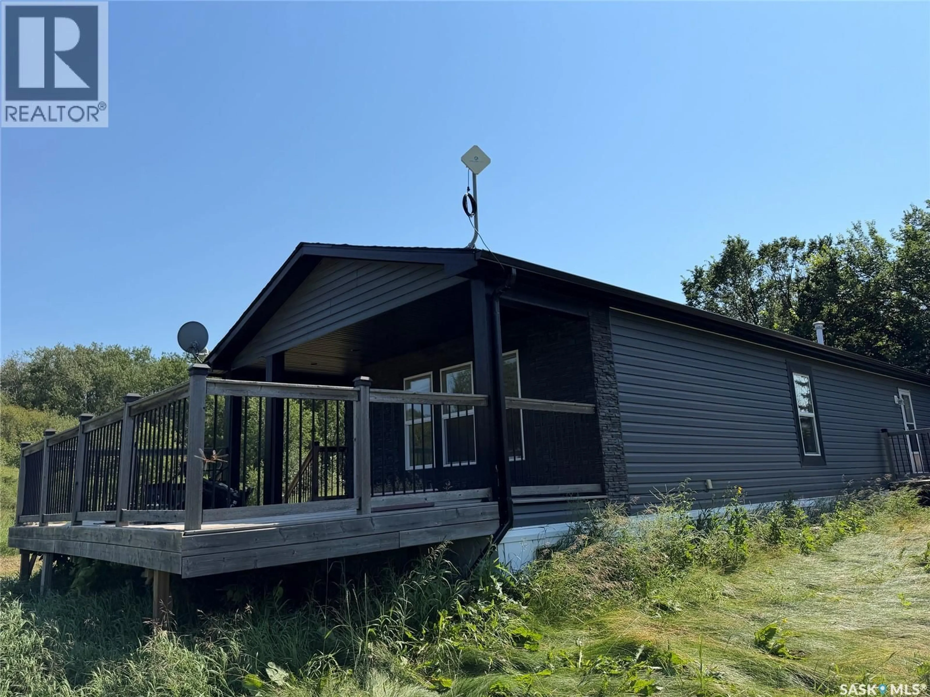 Home with vinyl exterior material, building for BATTLE RIVER ACREAGE, Battle River Rm No. 438 Saskatchewan S0M0E0