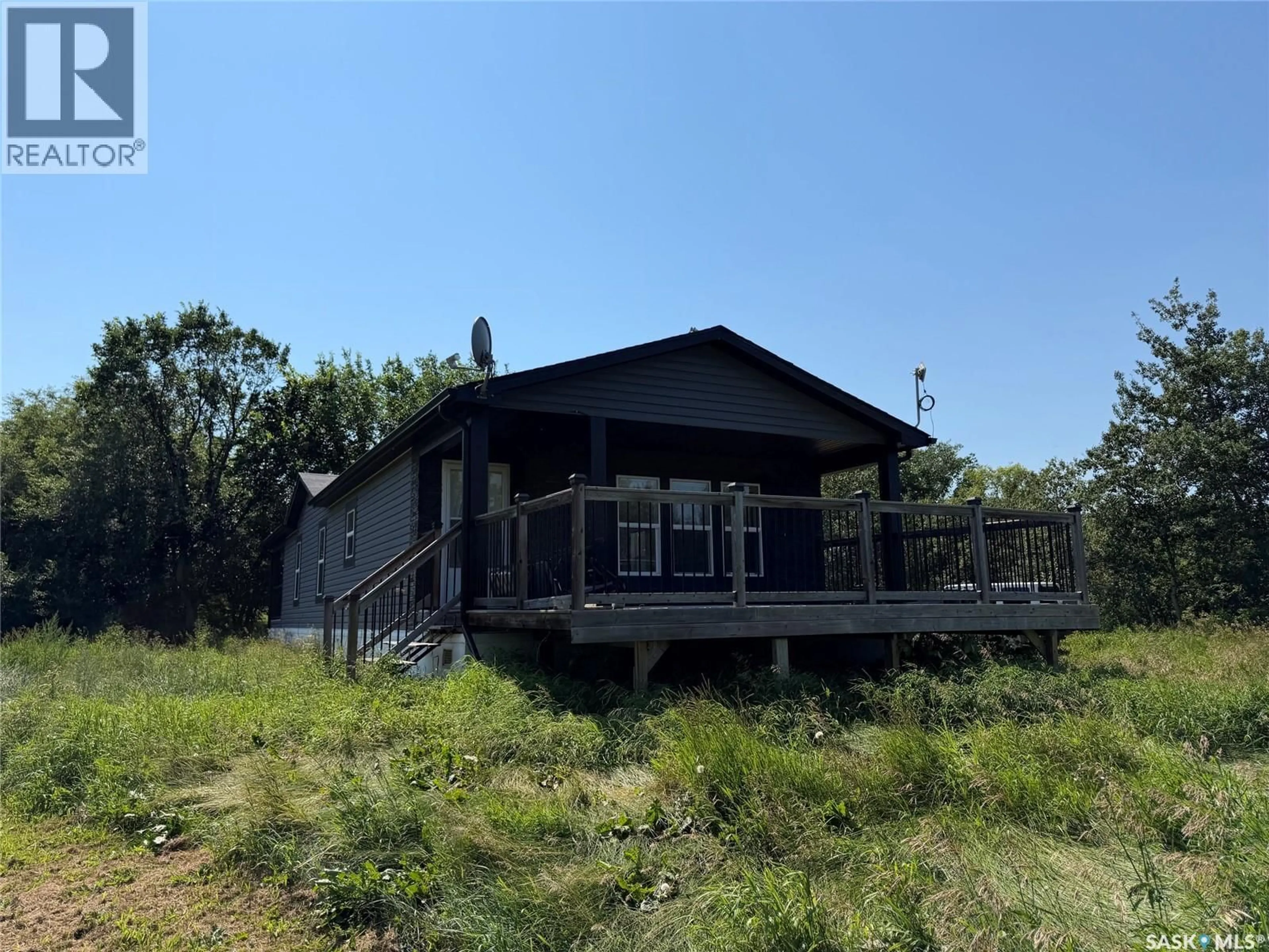 A pic from outside/outdoor area/front of a property/back of a property/a pic from drone, building for BATTLE RIVER ACREAGE, Battle River Rm No. 438 Saskatchewan S0M0E0