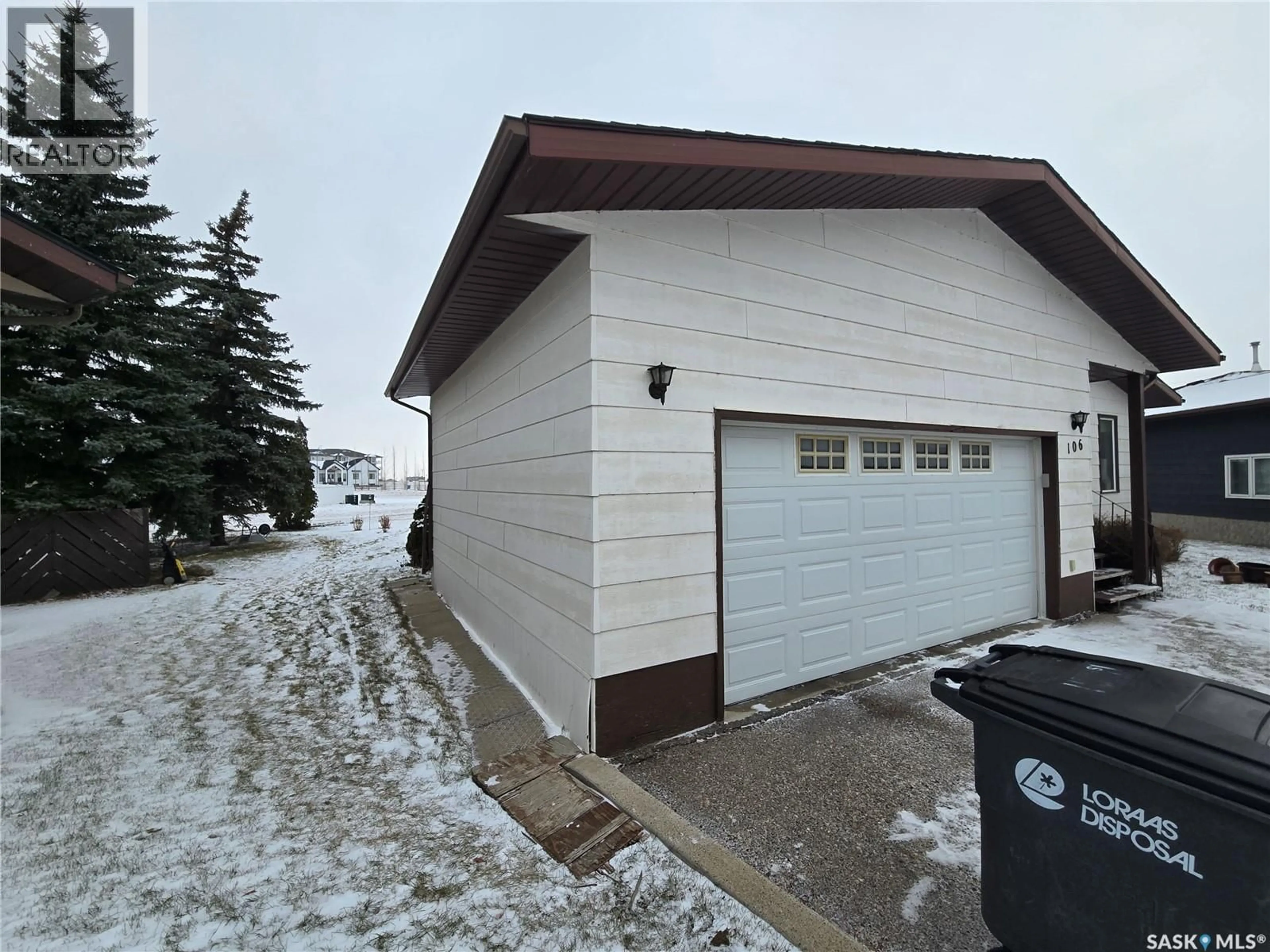 Indoor garage for 106 ALEXANDER BAY, Kipling Saskatchewan S0G2S0