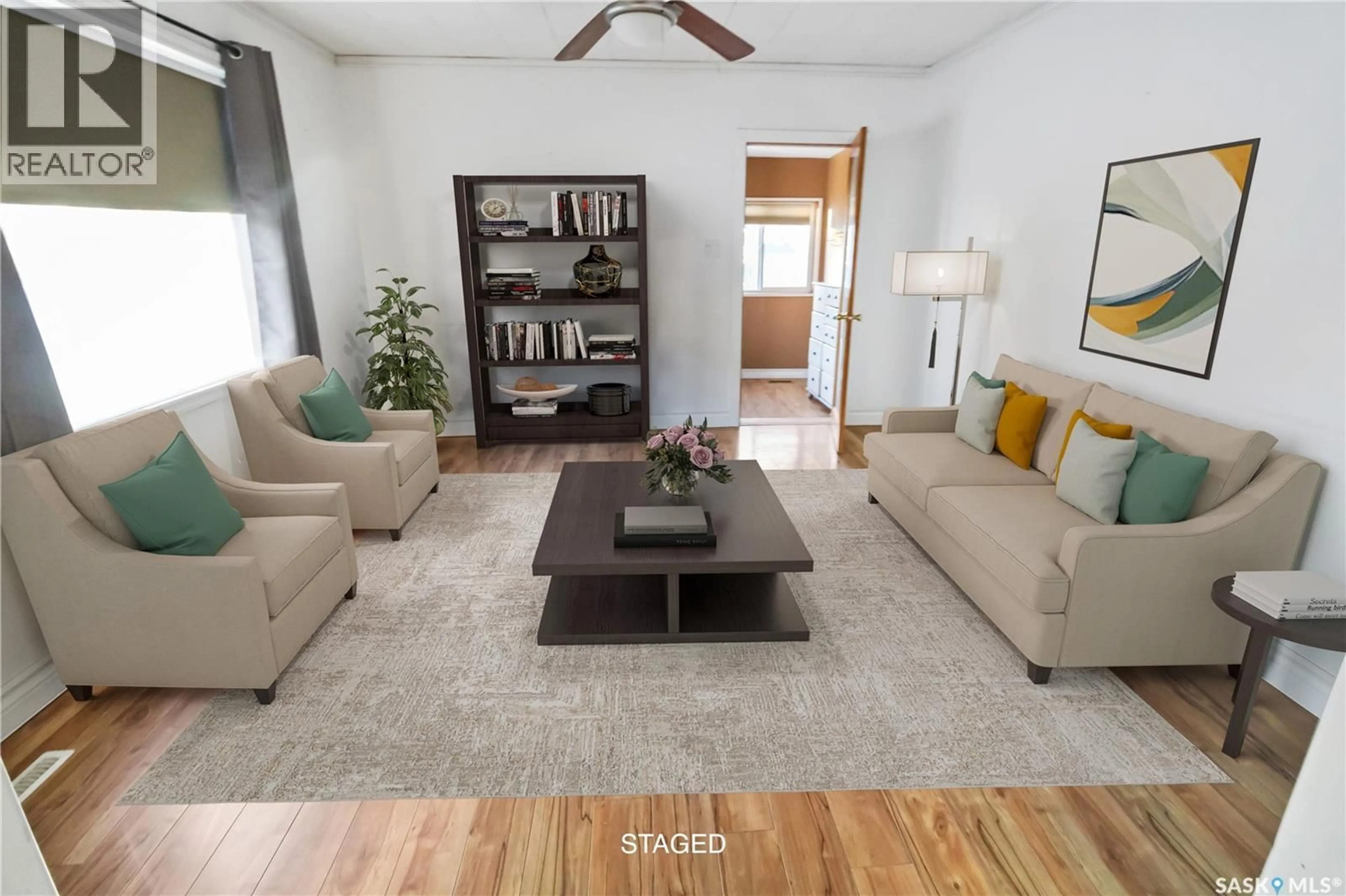 Living room with furniture, unknown for 365 3RD AVENUE, Swift Current Saskatchewan S9H2G8