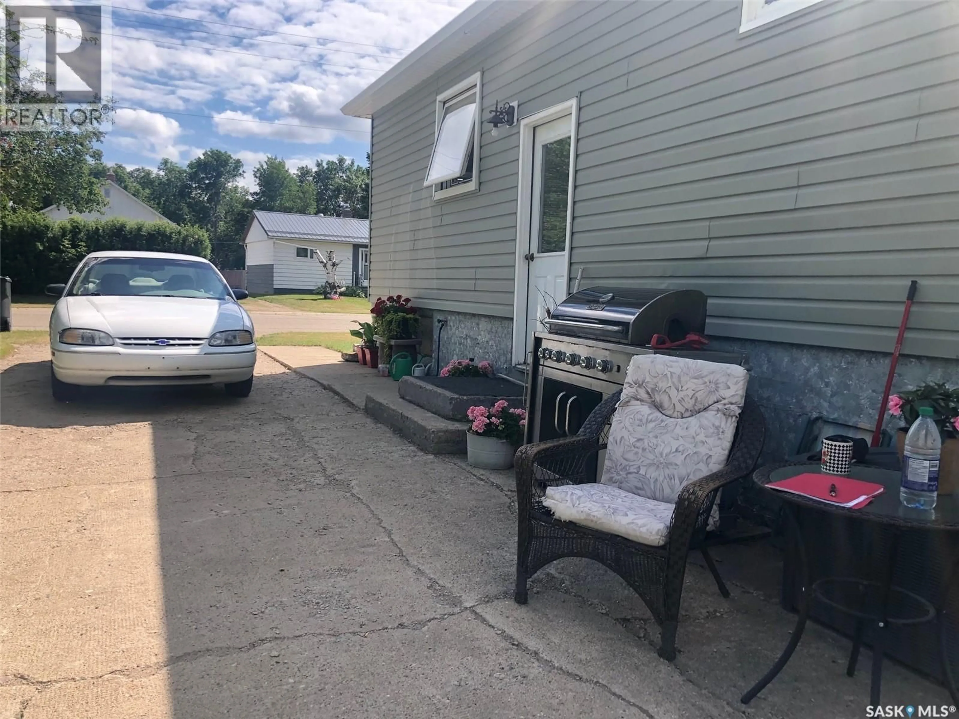 Patio, street for 204 CHARTER AVENUE, Canora Saskatchewan S0A0L0
