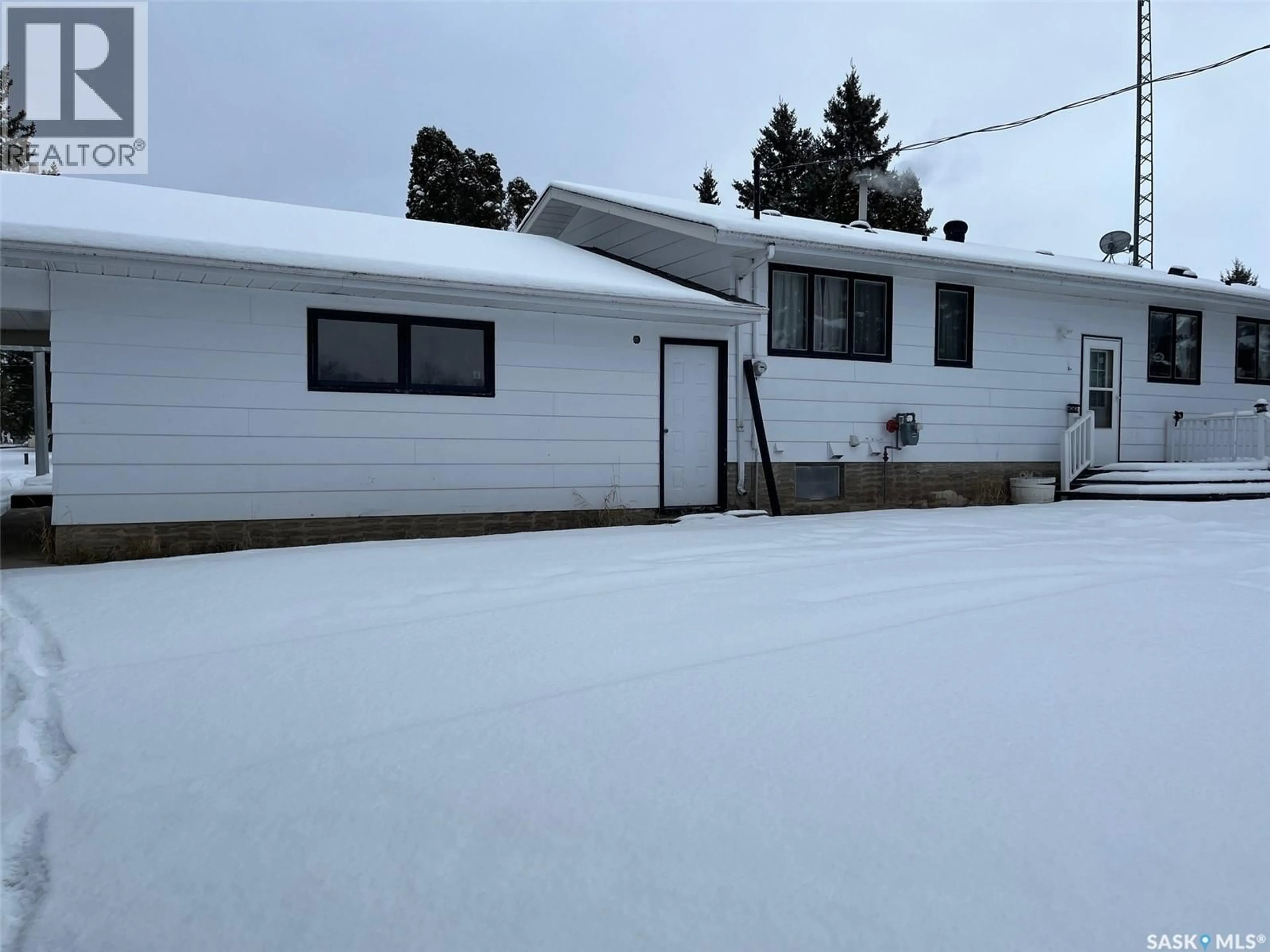 Home with vinyl exterior material, street for 403 CEDAR AVENUE, Buckland Rm No. 491 Saskatchewan S6V5R3