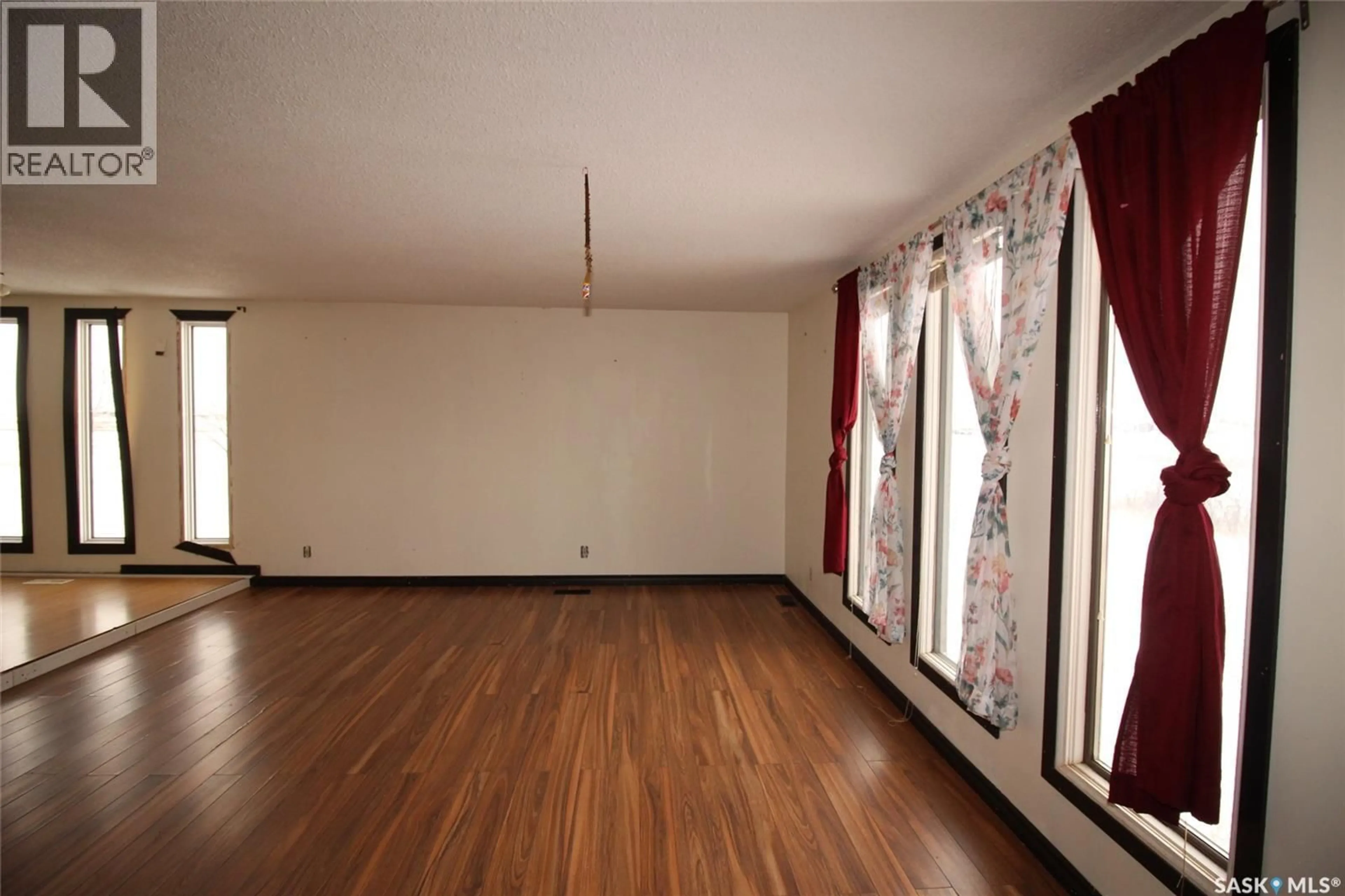 A pic of a room for 151-201 HIGHWAY, Shaunavon Saskatchewan S0N2M0