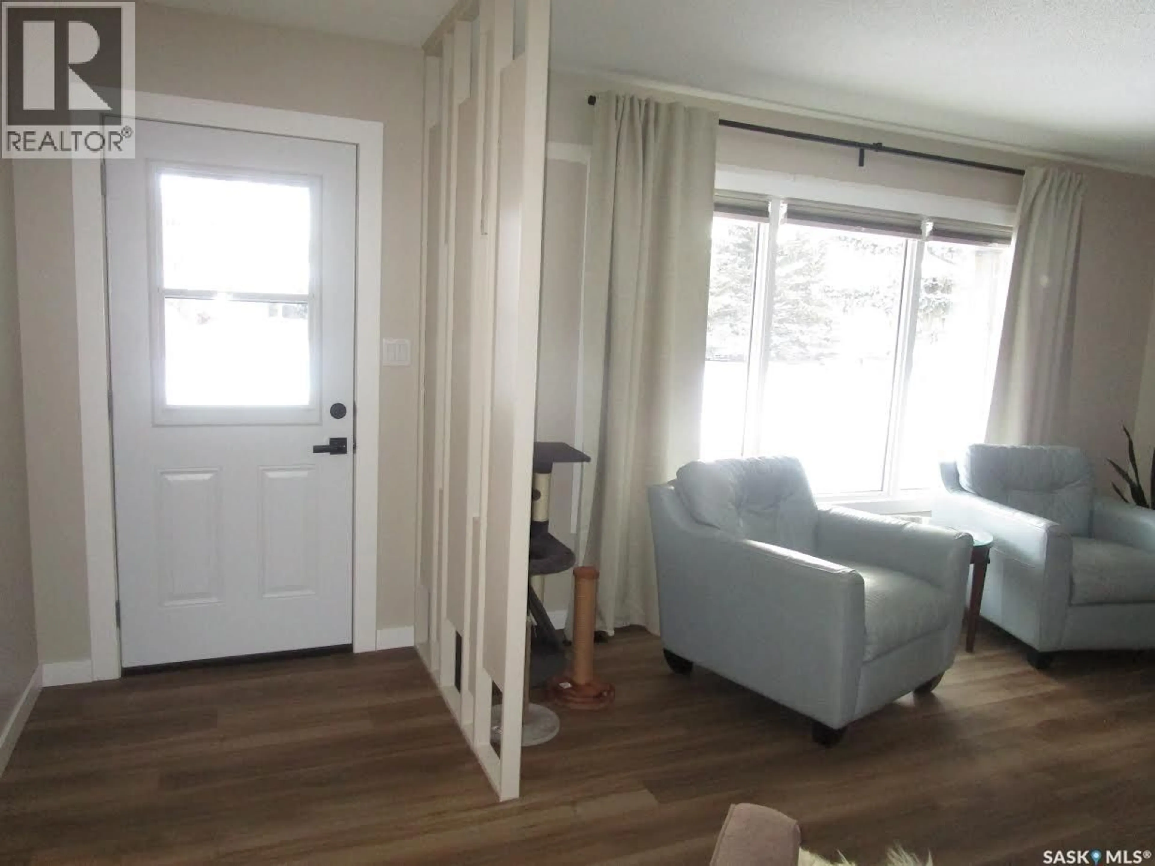 A pic of a room for 249 6TH AVENUE, Gravelbourg Saskatchewan S0H1X0