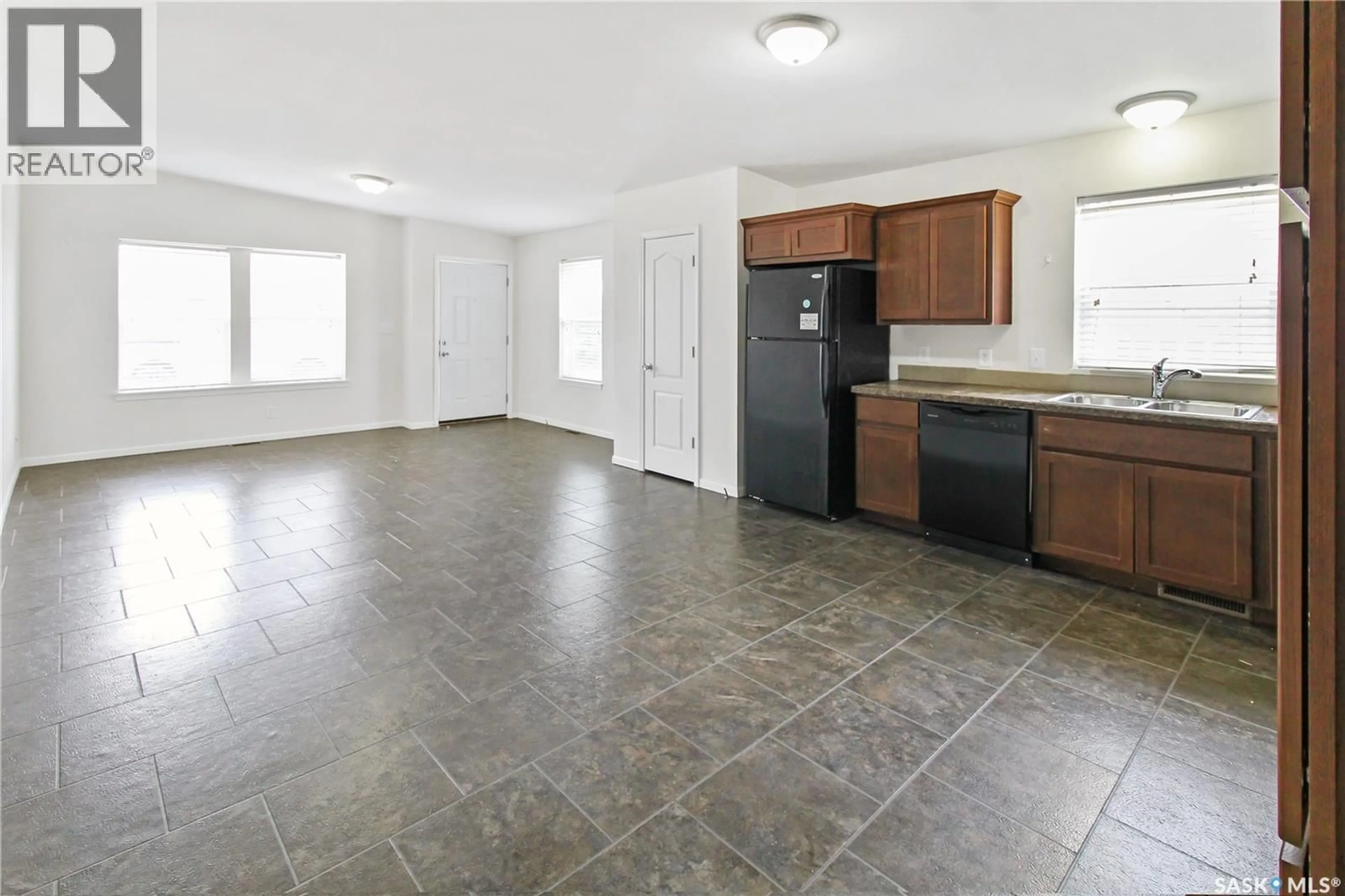 Unknown for B - 8470 HOWARD AVENUE, Gull Lake Saskatchewan S0N1A0