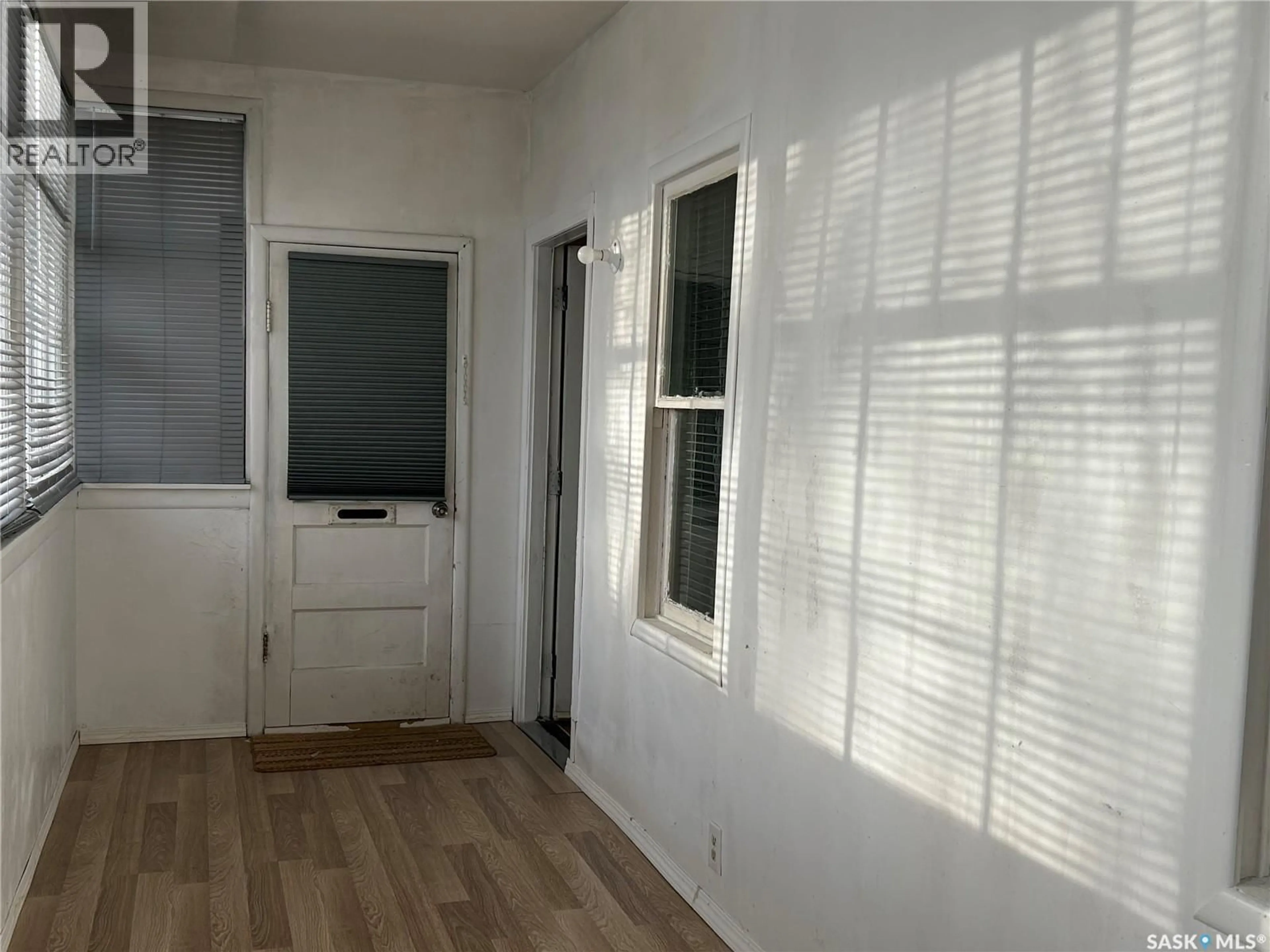 A pic of a room for 1042 COTEAU STREET, Moose Jaw Saskatchewan S6H5G4