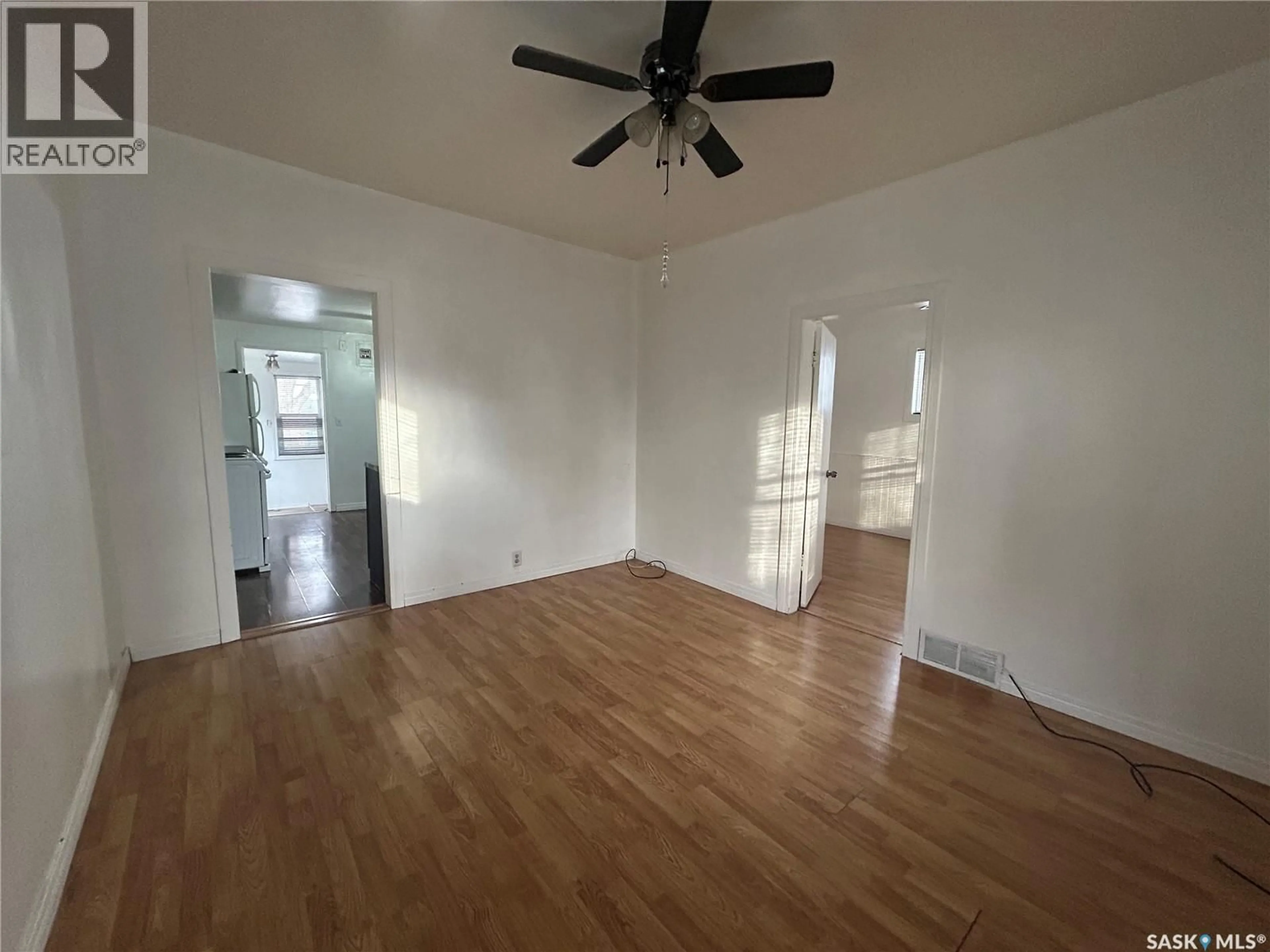 A pic of a room for 1042 COTEAU STREET, Moose Jaw Saskatchewan S6H5G4