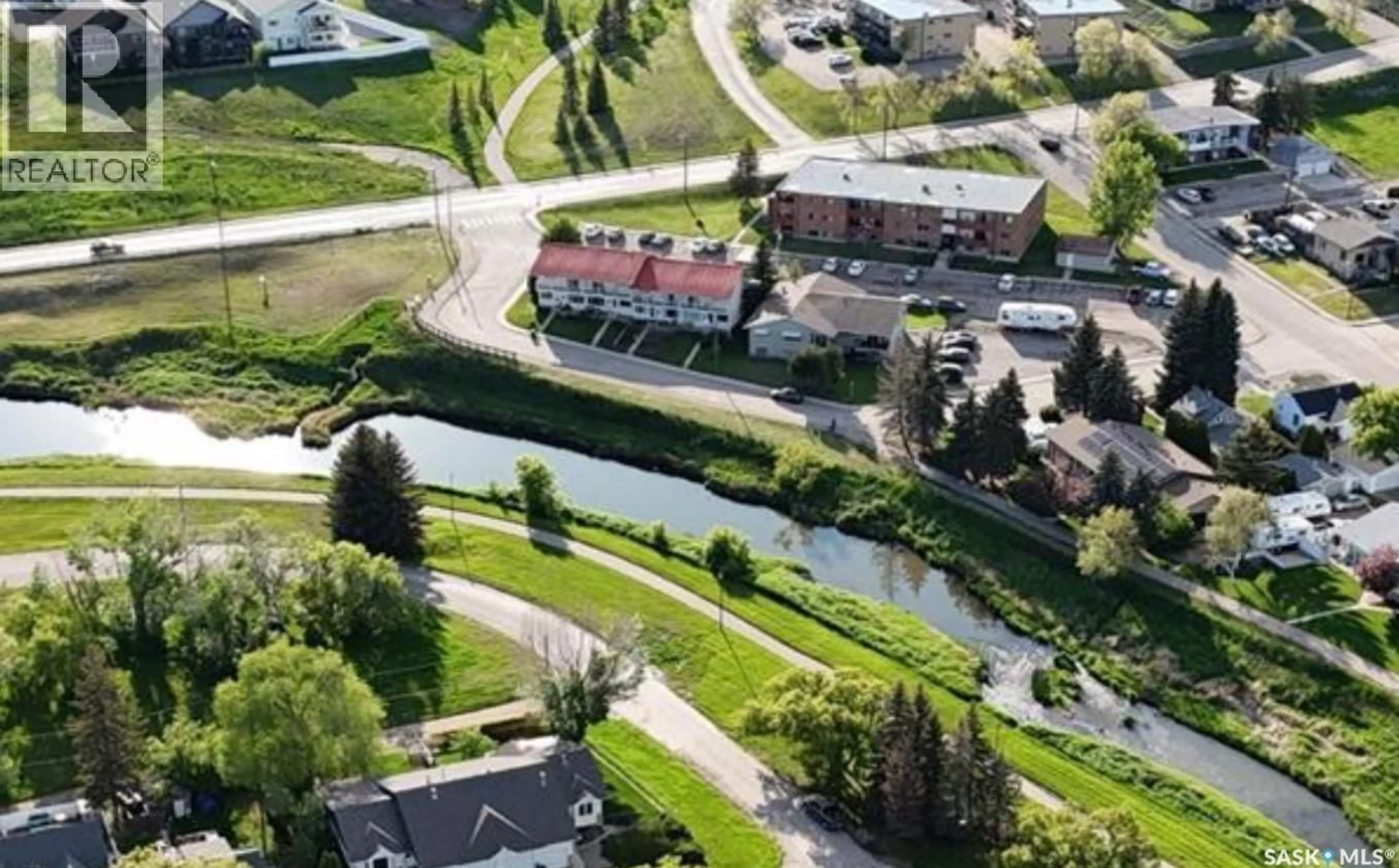 A pic from outside/outdoor area/front of a property/back of a property/a pic from drone, street for 510 BRAY STREET, Swift Current Saskatchewan S9H4E3