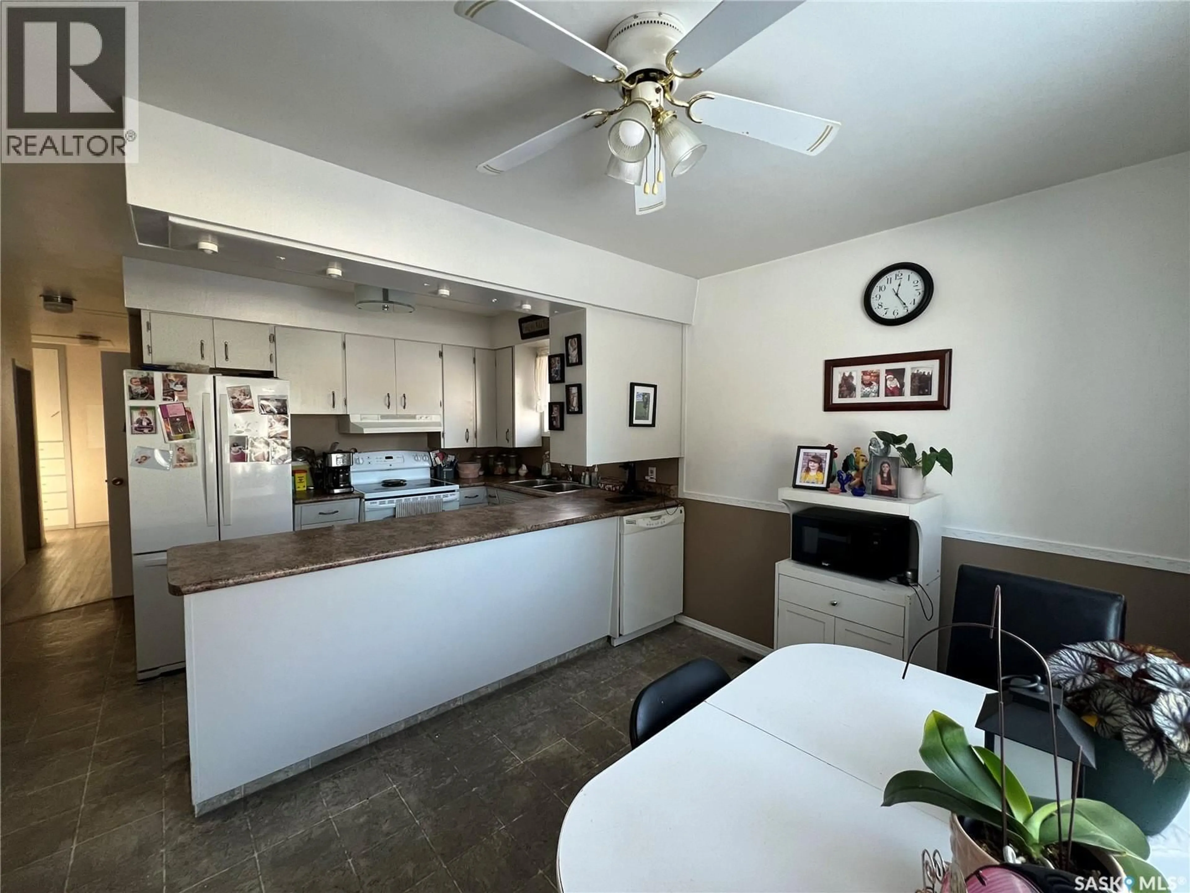 Open concept kitchen, unknown for 105 BEMISTER AVENUE, Melfort Saskatchewan S0E1A0