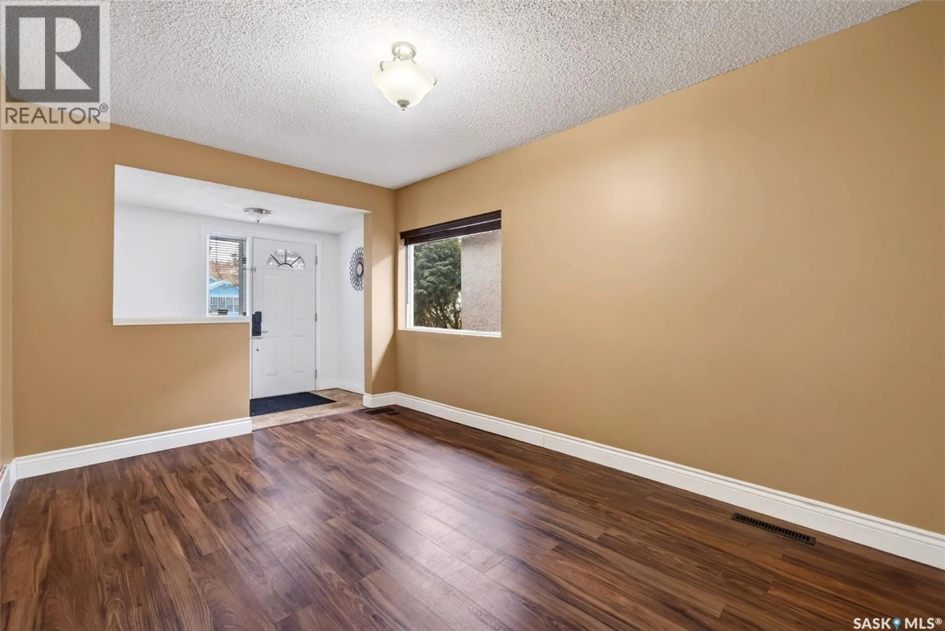 Unknown for 1216 MCTAVISH STREET, Regina Saskatchewan S4T3V7