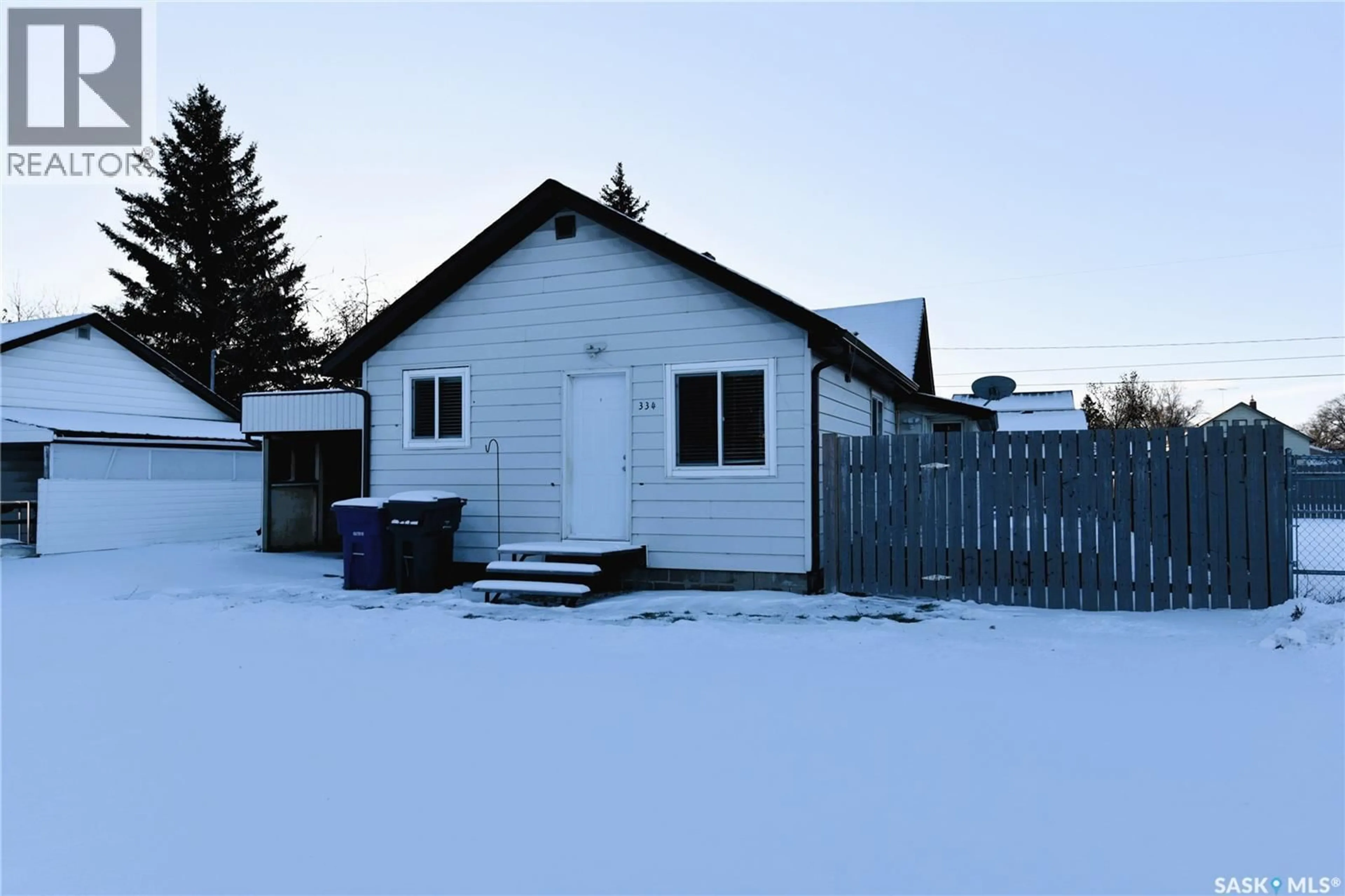 Shed for 334 7TH AVENUE, Nipawin Saskatchewan S0E1E0