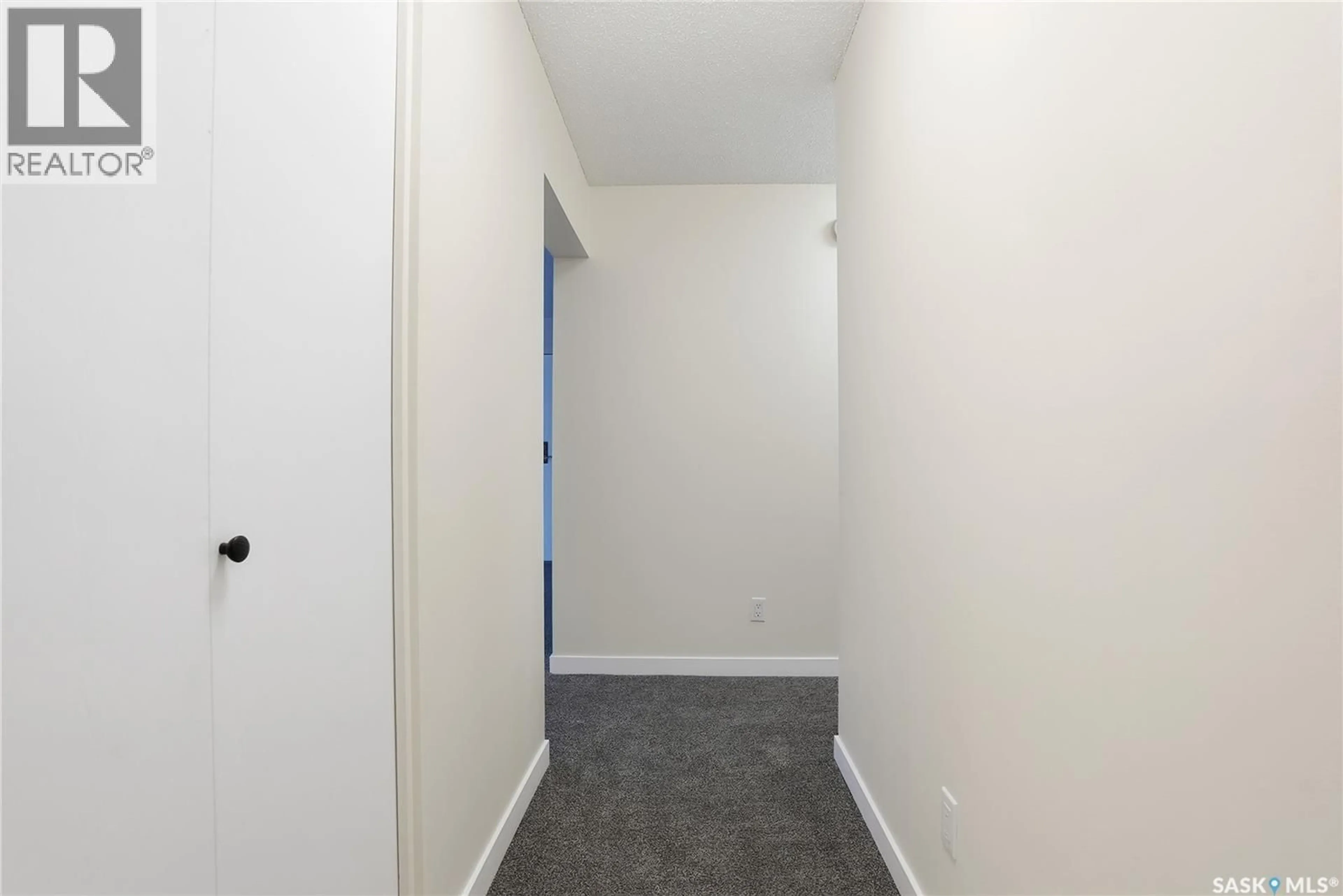 A pic of a room for N - 201 423 4TH AVENUE, Saskatoon Saskatchewan S7K2M4