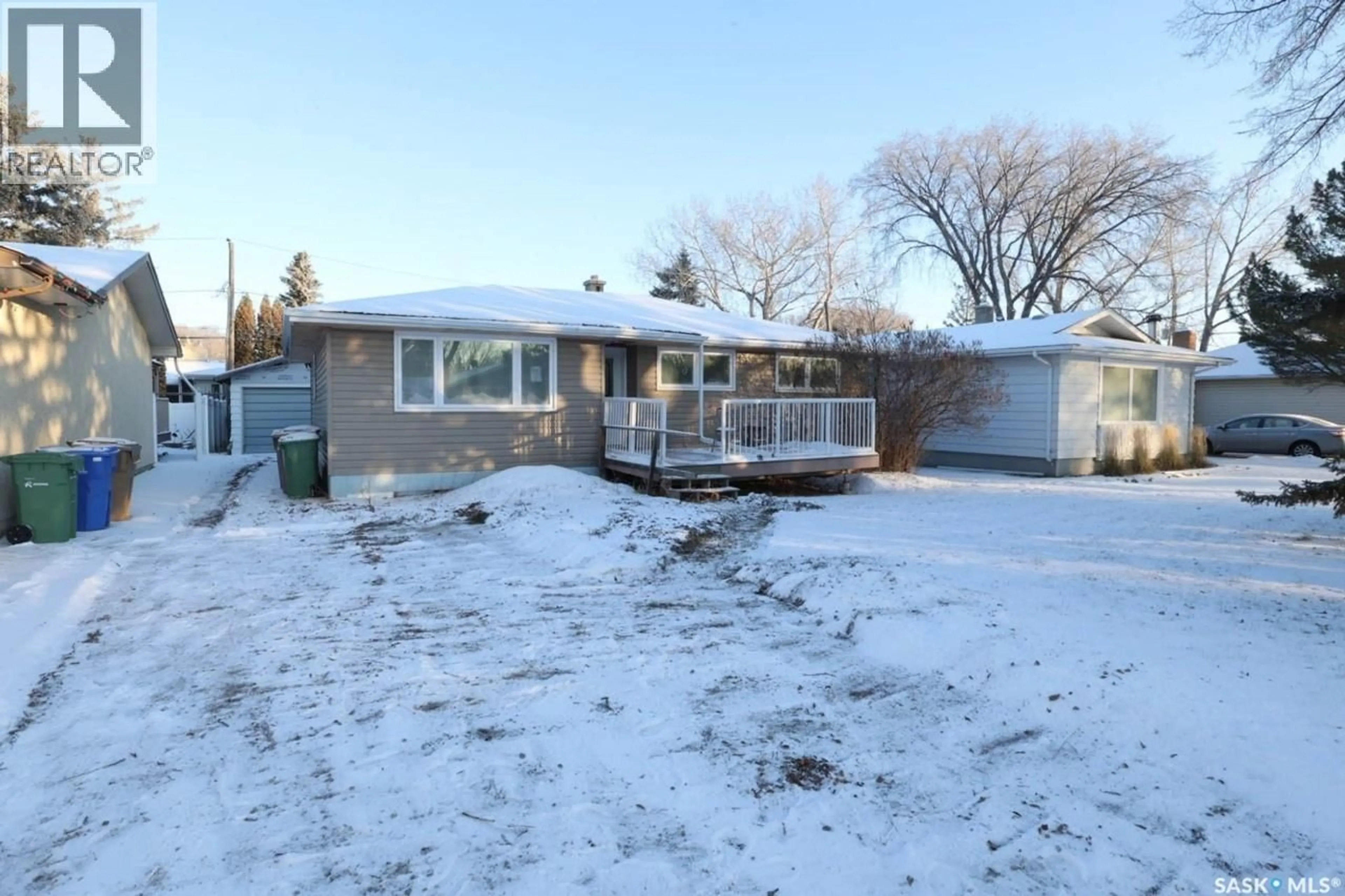 A pic from outside/outdoor area/front of a property/back of a property/a pic from drone, street for 60 COWBURN CRESCENT, Regina Saskatchewan S4S4T3