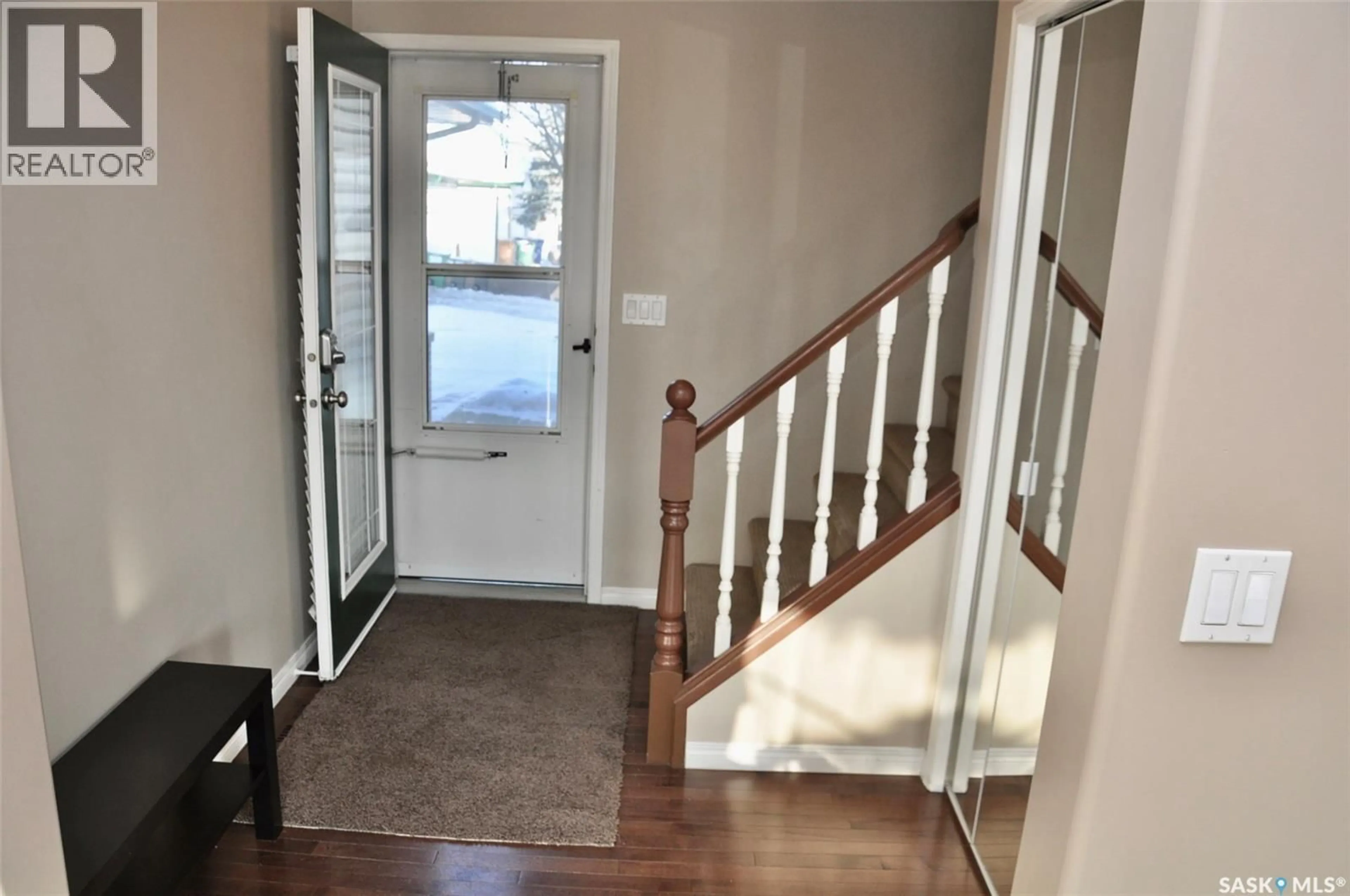 Indoor entryway for 104 515 MCWILLIE AVENUE, Saskatoon Saskatchewan S7S1K8