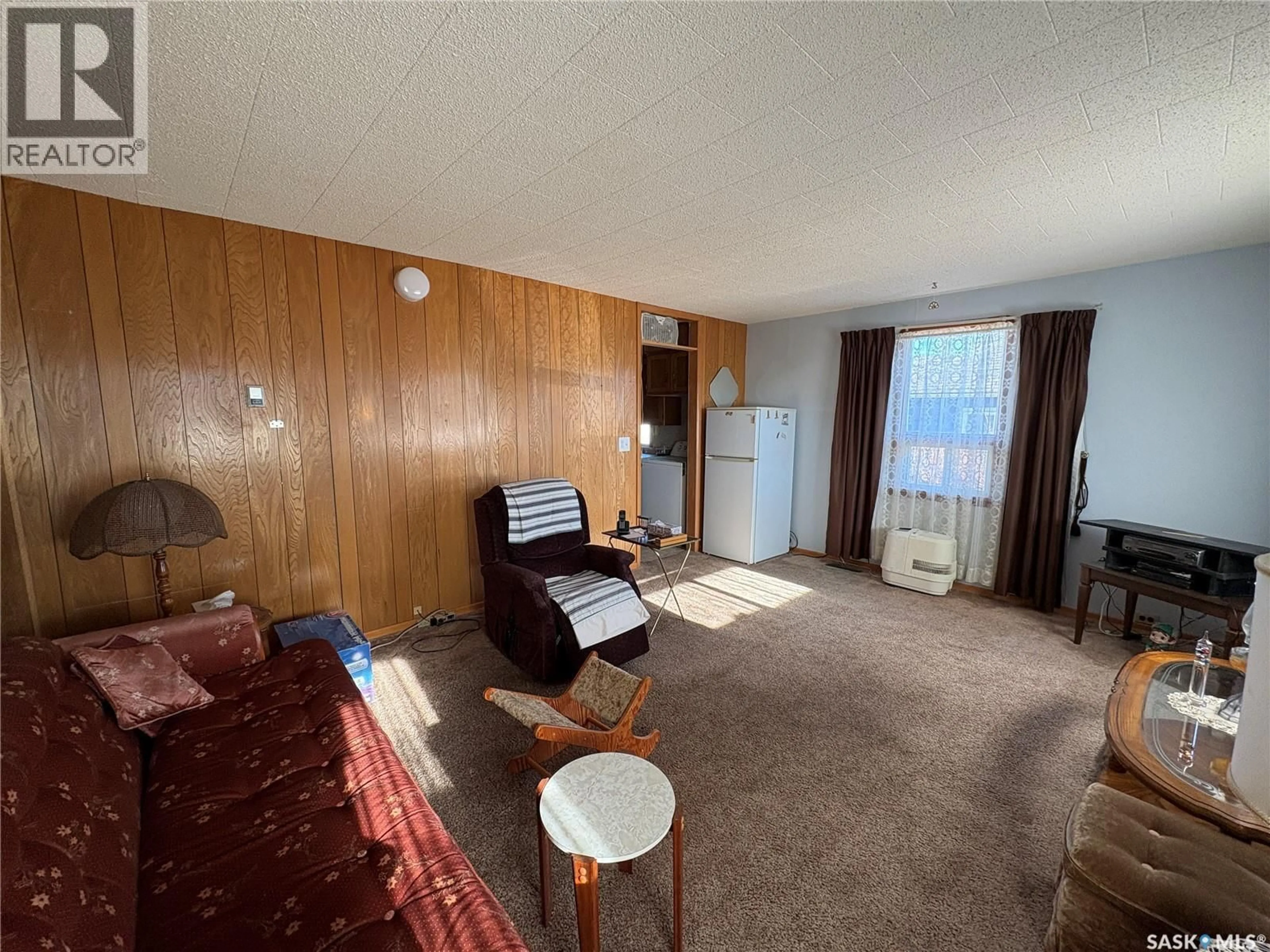 A pic of a room for S - 107 2ND STREET, Cabri Saskatchewan S0N0J0