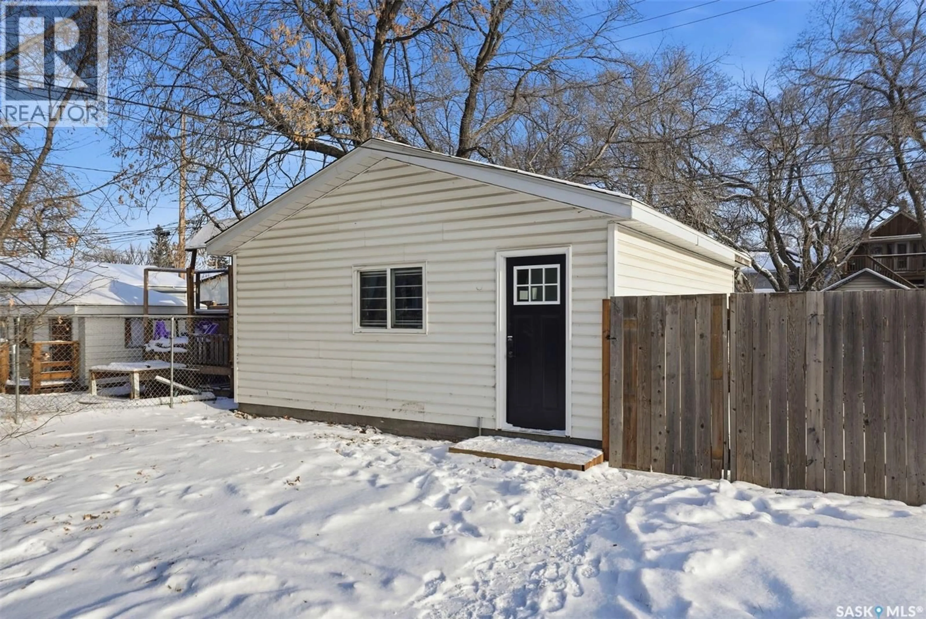 Shed for 518 I AVENUE, Saskatoon Saskatchewan S7M1Y5