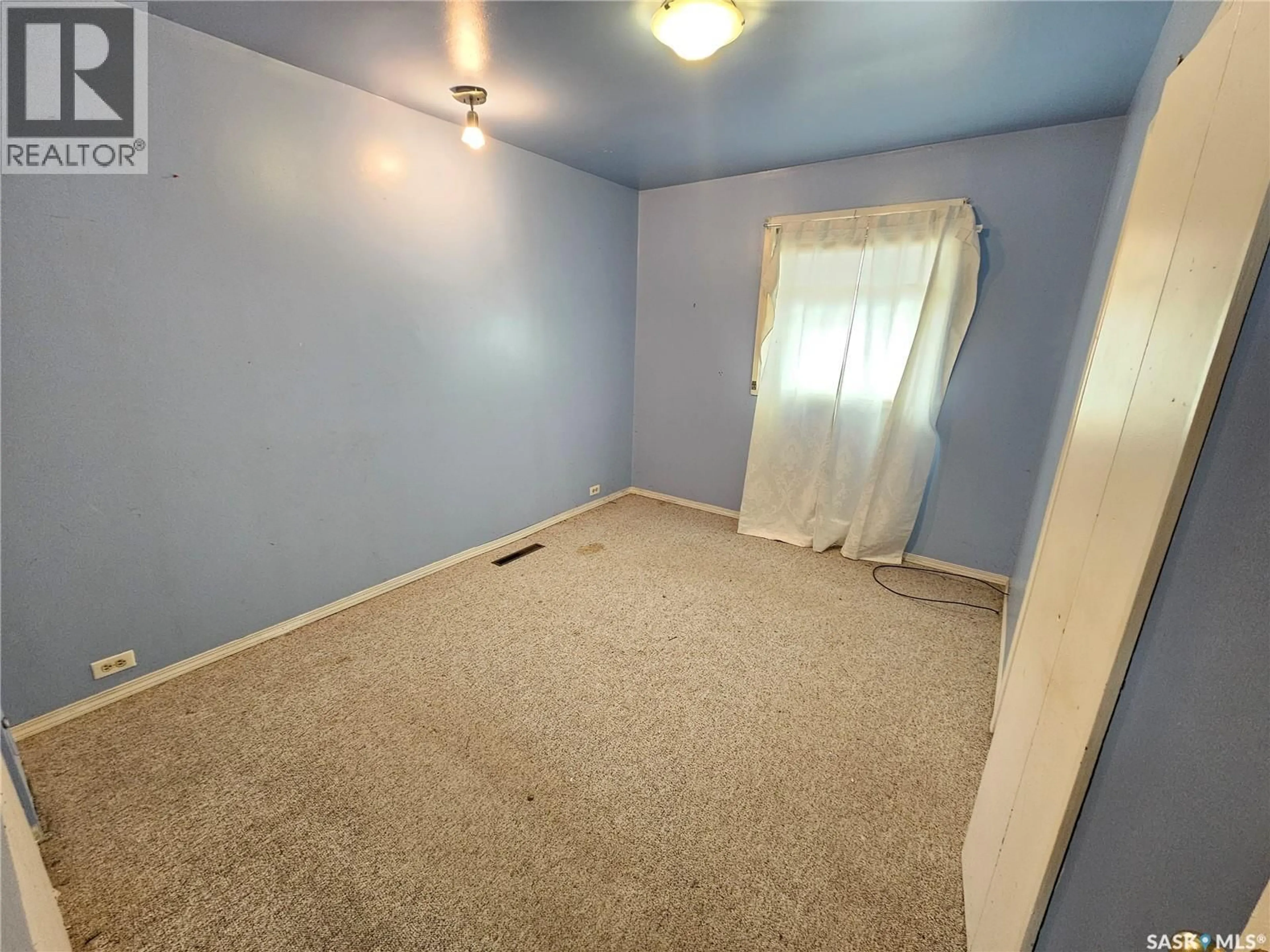 A pic of a room for 1066 MONTGOMERY STREET, Moose Jaw Saskatchewan S6H2X1