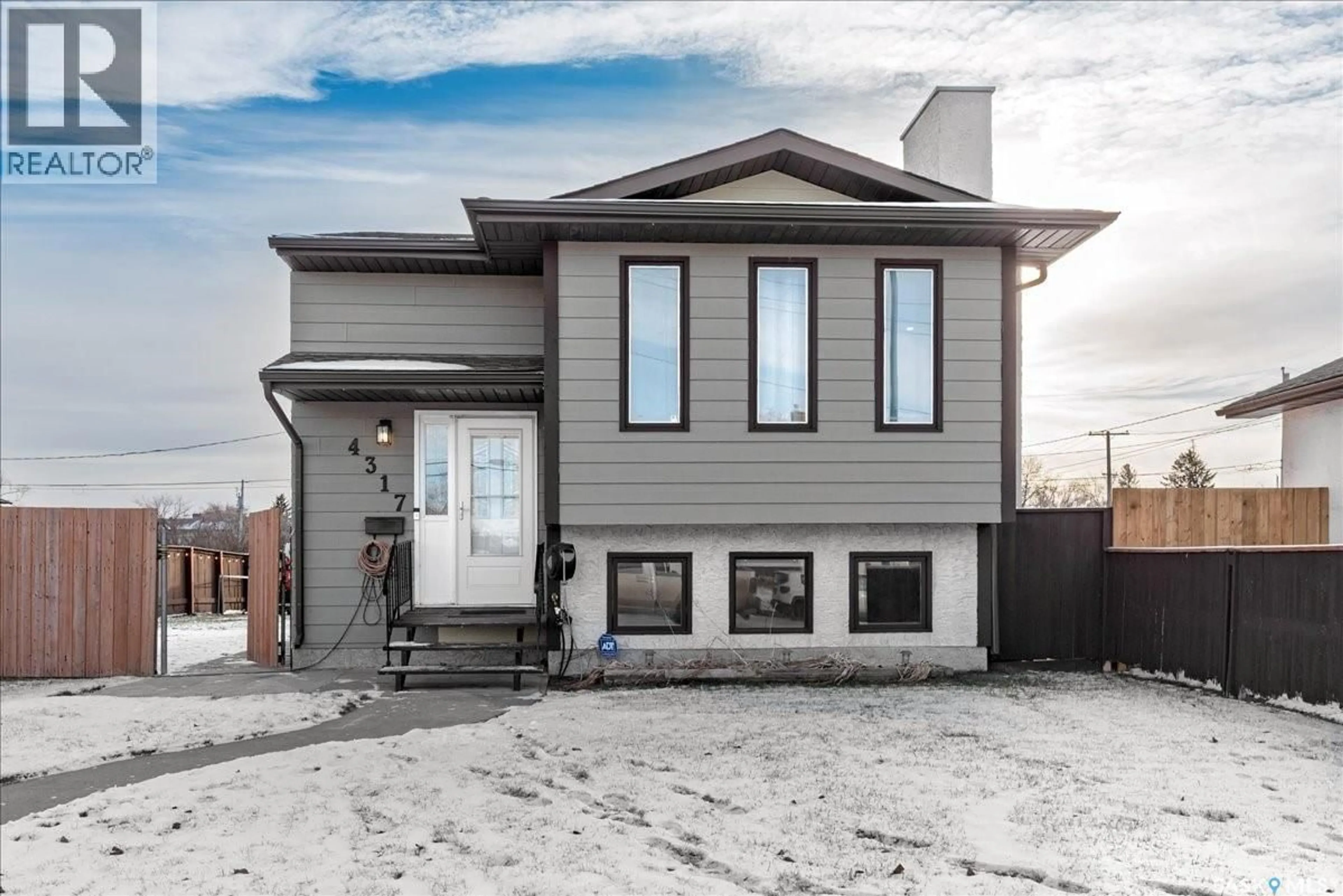 Unknown for 4317 3RD AVENUE, Regina Saskatchewan S4R0X1