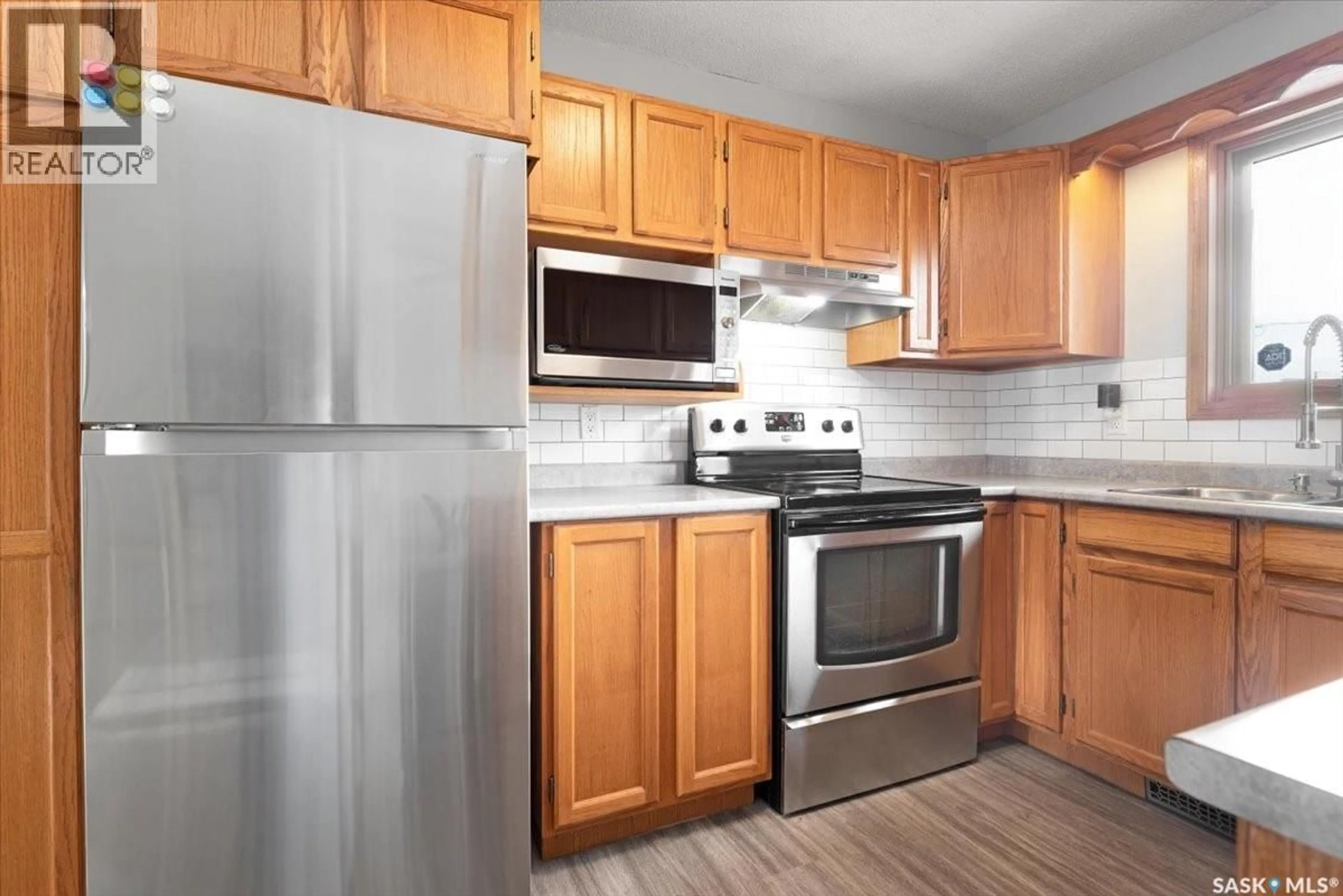 Standard kitchen, unknown for 4317 3RD AVENUE, Regina Saskatchewan S4R0X1