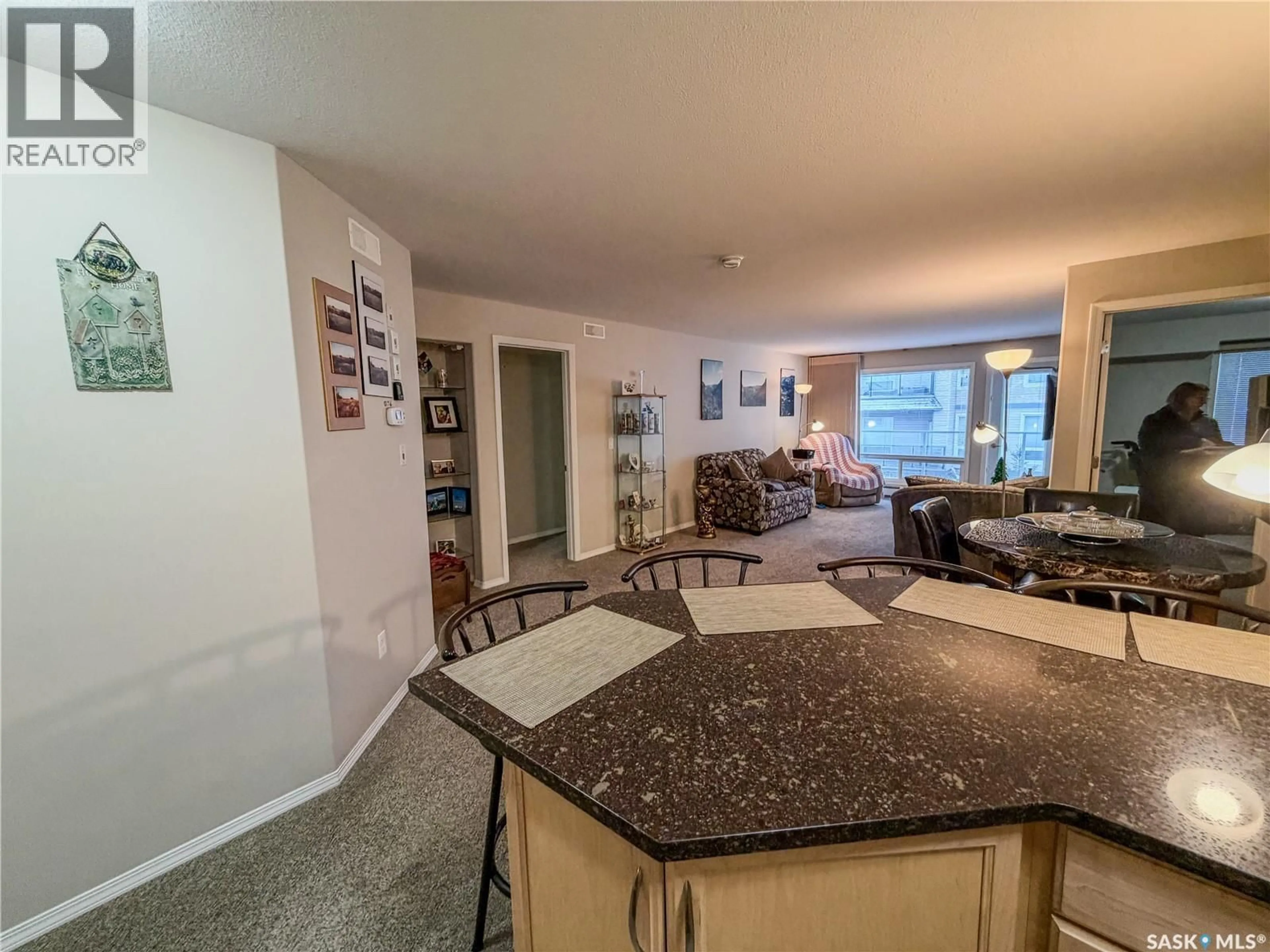 Open concept kitchen, unknown for 306 345 MORRISON DRIVE, Yorkton Saskatchewan S3N3C4