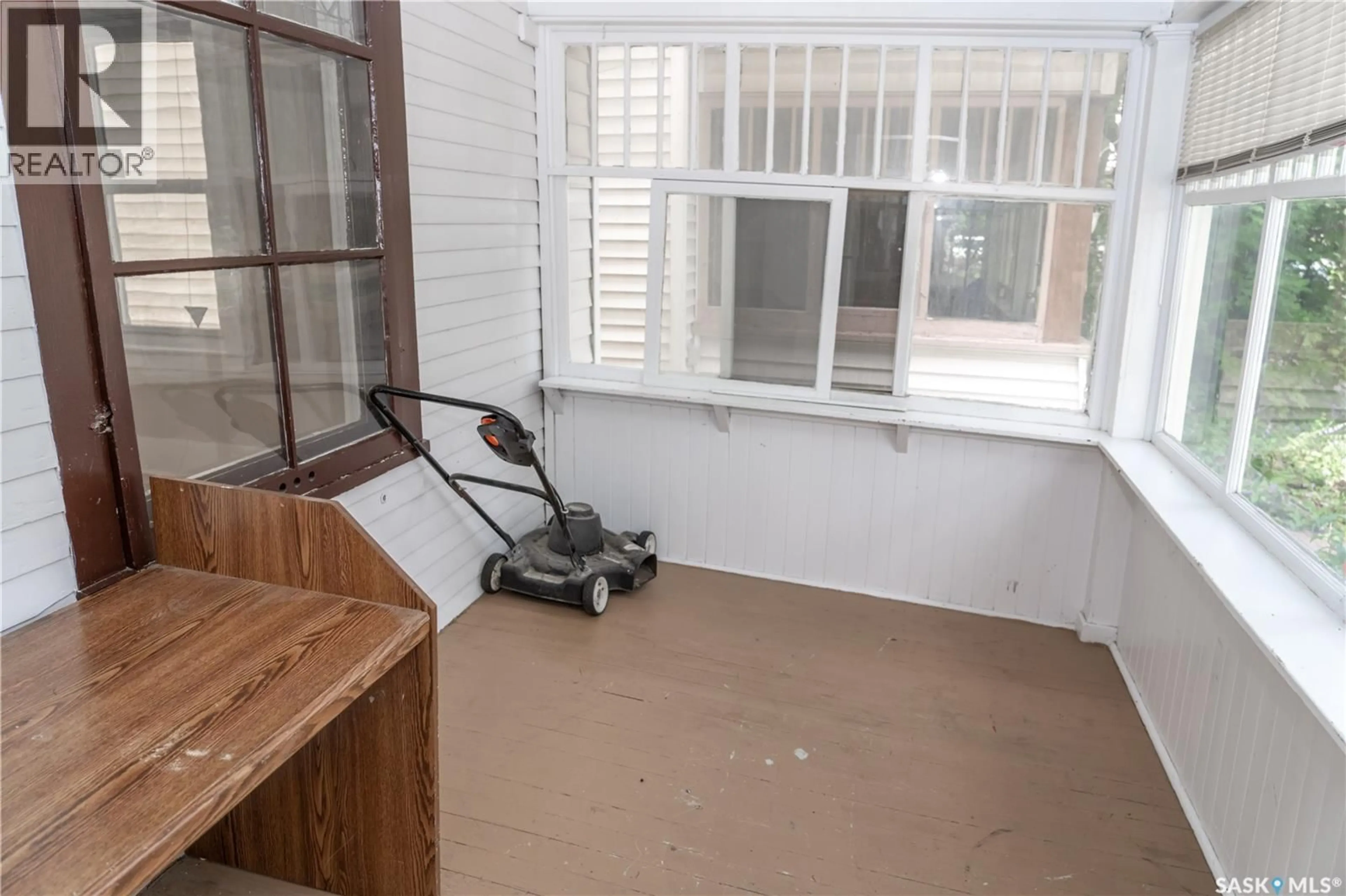 Unknown for 409 29TH STREET, Saskatoon Saskatchewan S7L0M3