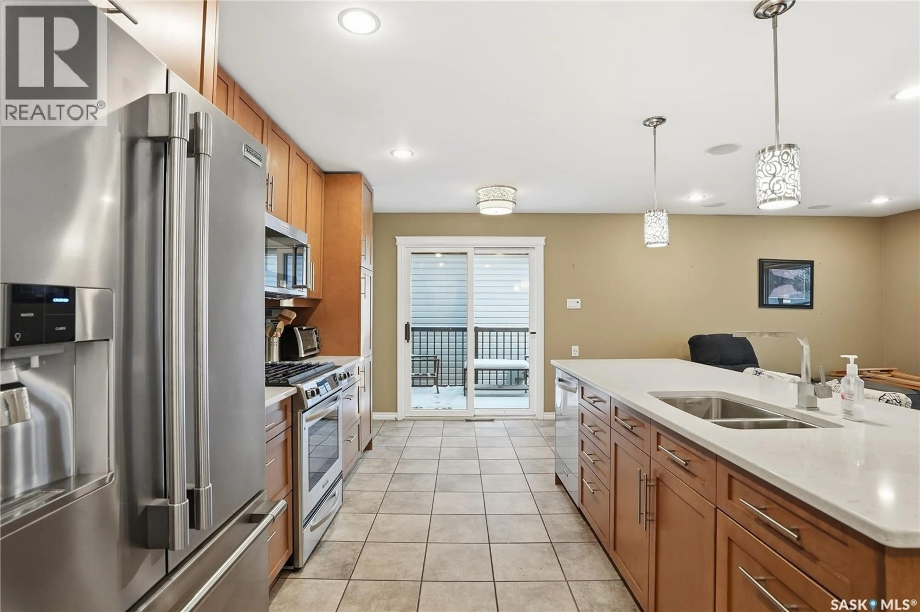 Unknown for 1065 CENTRE EAST, Saskatoon Saskatchewan S7J3A2