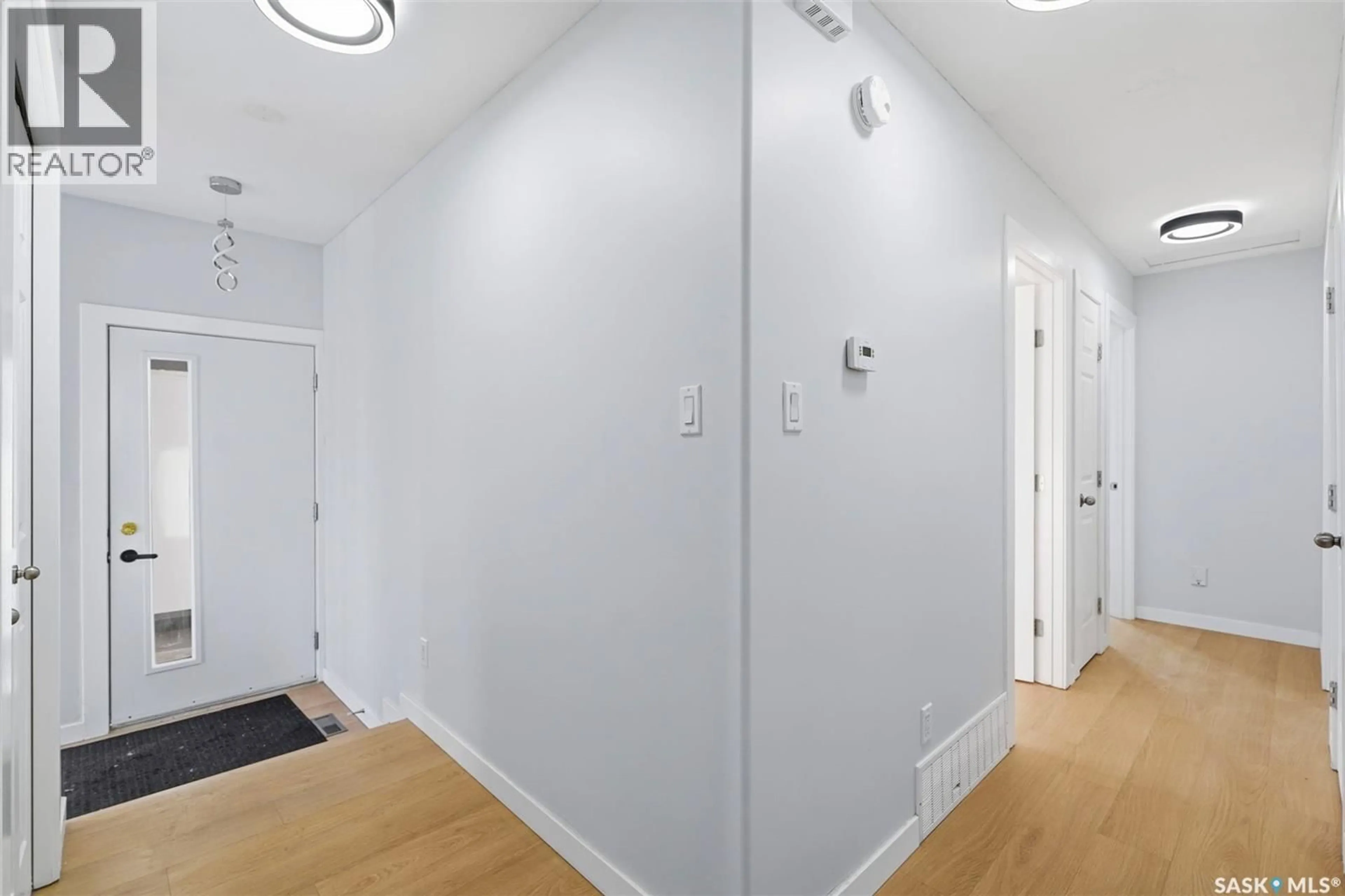 Unknown for 19 BARR PLACE, Saskatoon Saskatchewan S7M4G1