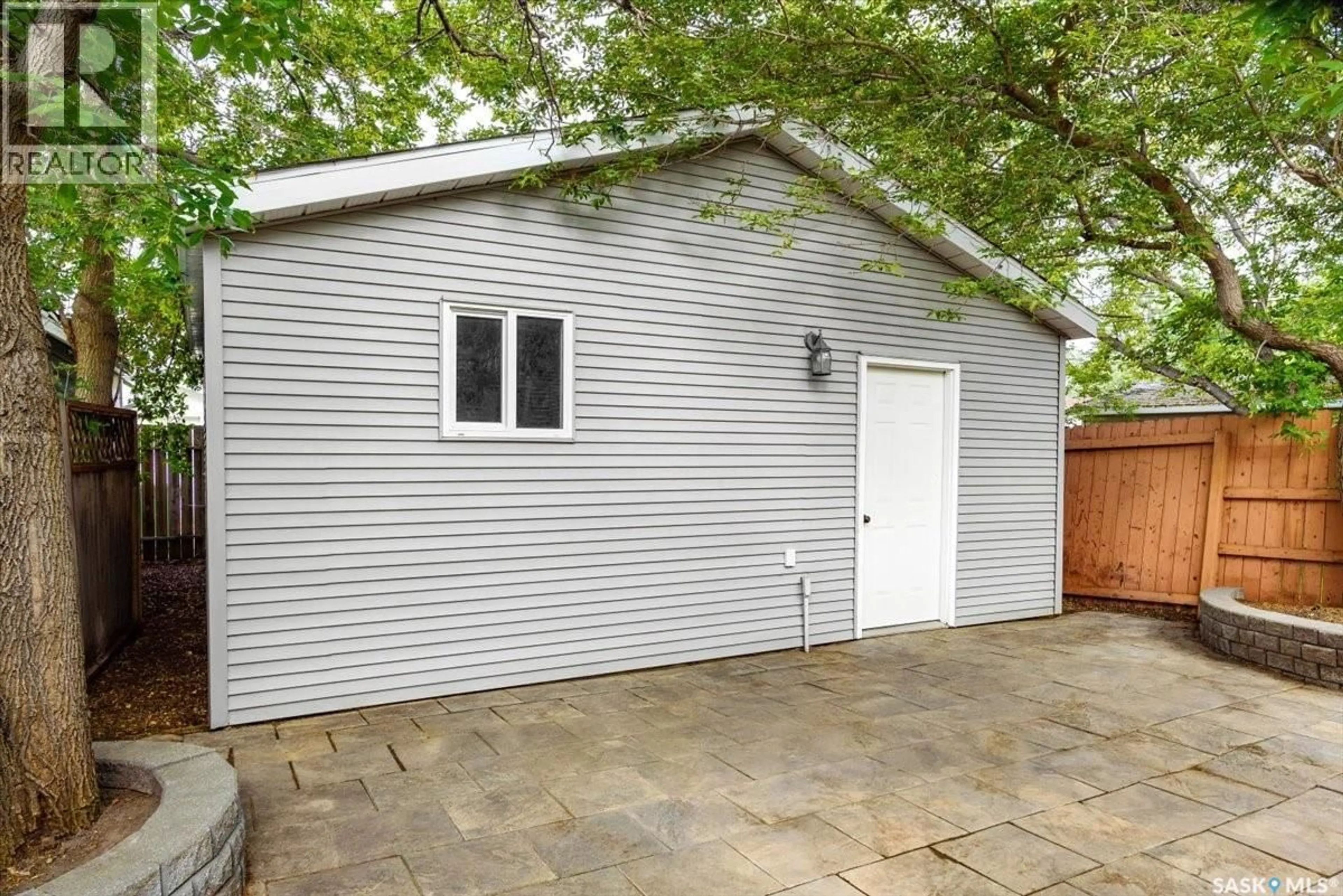 Shed for 2156 QUEEN STREET, Regina Saskatchewan S4T4C3
