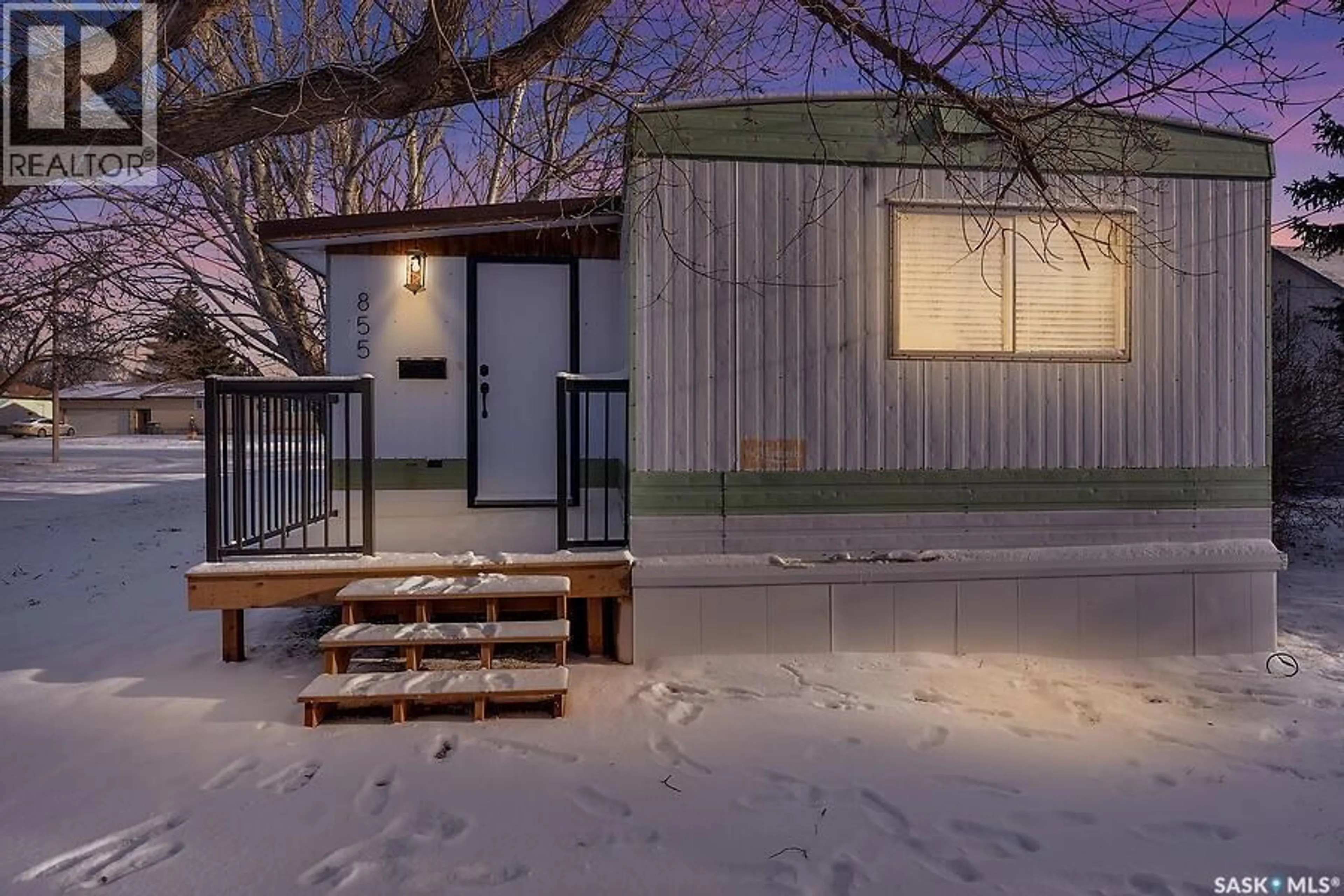 Patio, street for 855 KELVIN AVENUE, Bethune Saskatchewan S0G0H0