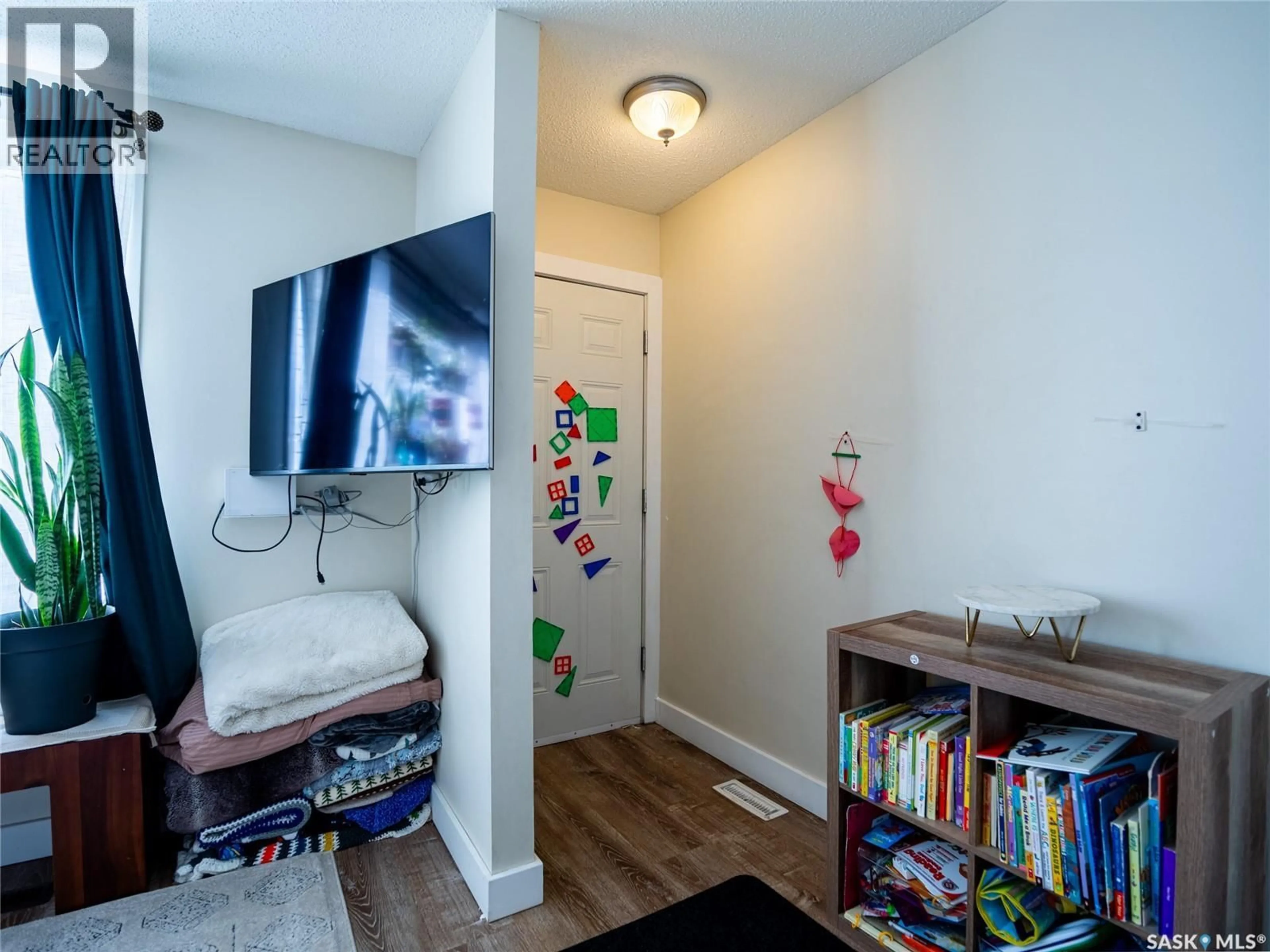 A pic of a room for 58 MACKENZIE MEWS, Regina Saskatchewan S4N5M5