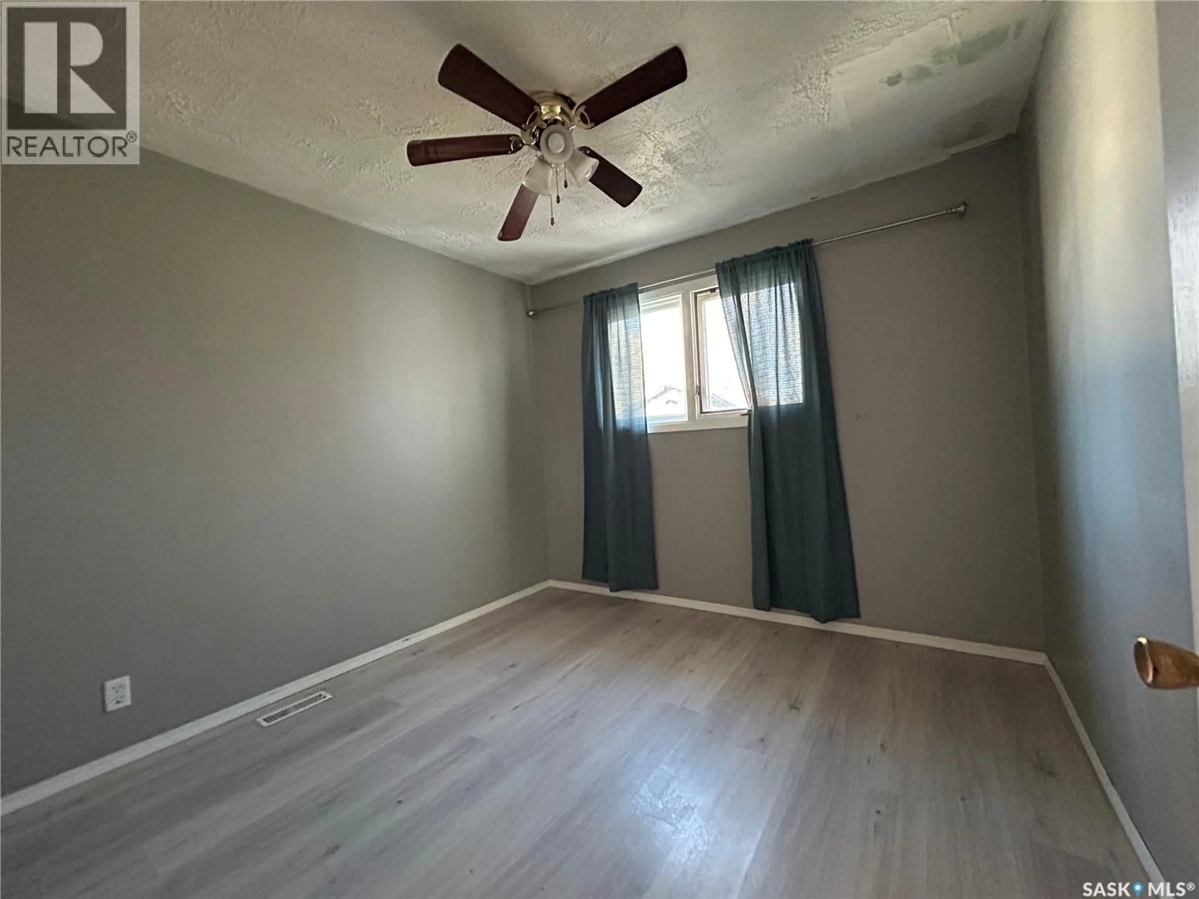 A pic of a room for 723 4TH AVENUE, Whitewood Saskatchewan S0G5C0
