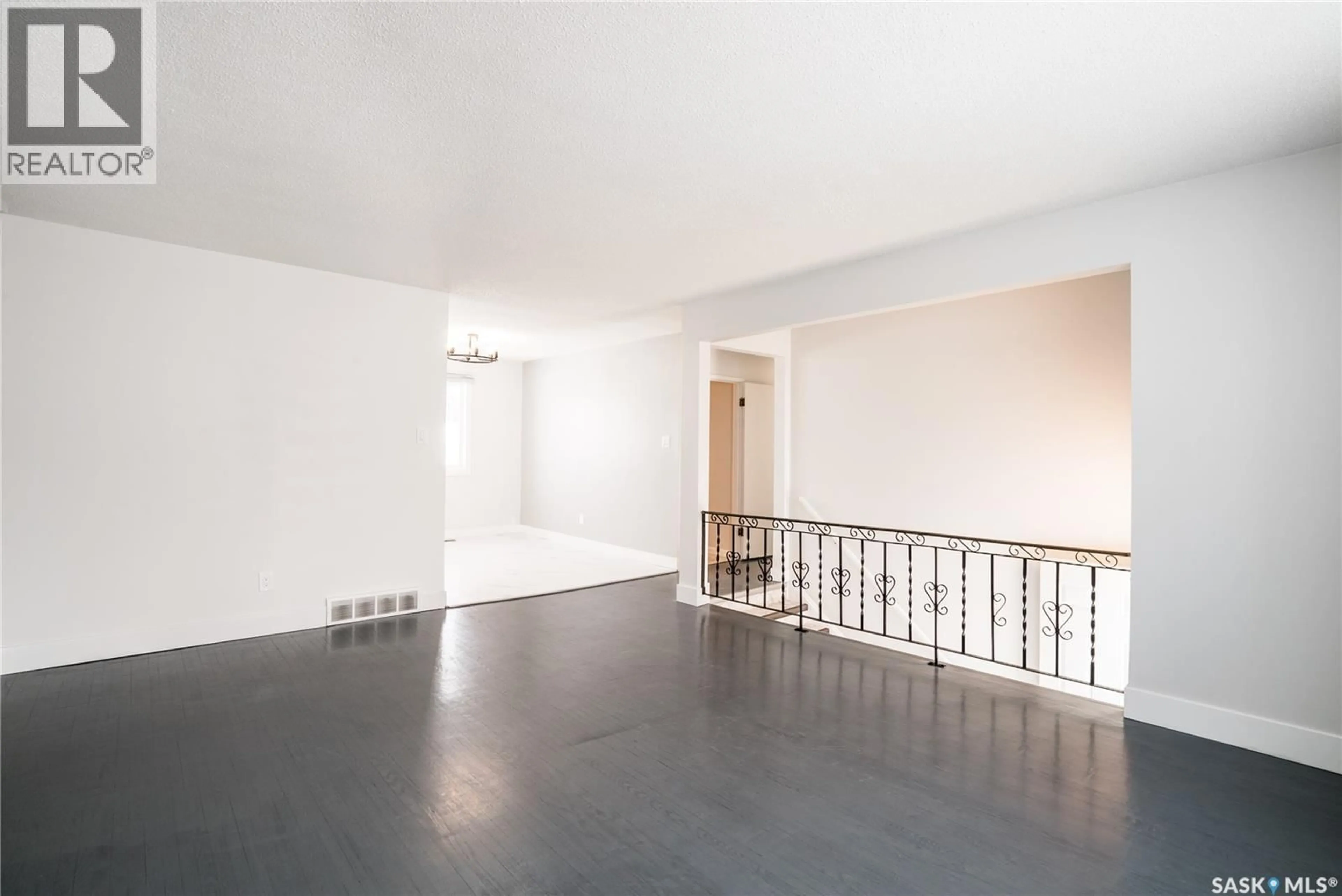 A pic of a room for S - 1409 PRESTON AVENUE, Saskatoon Saskatchewan S7H2V5