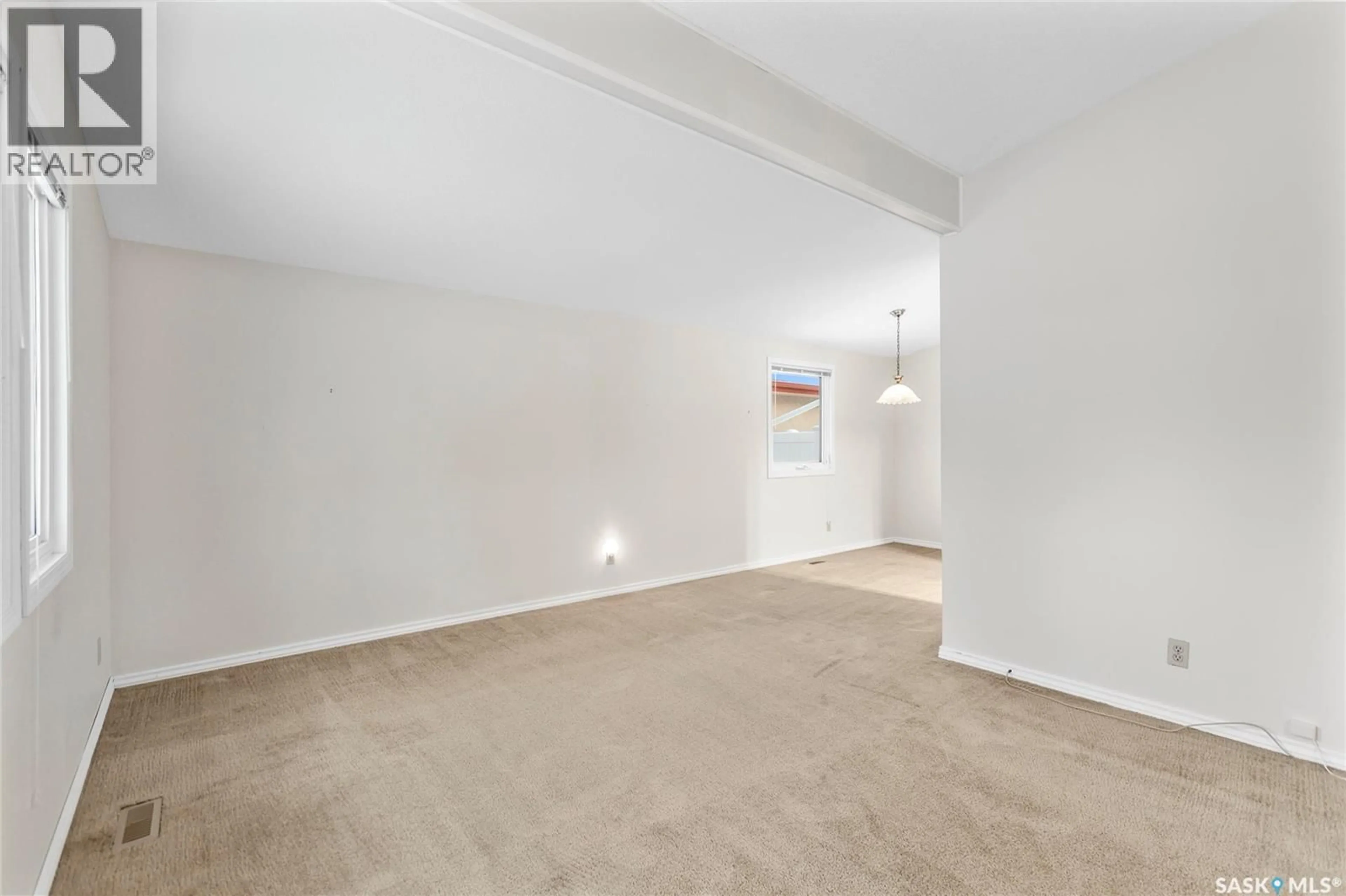 A pic of a room for 35 WILKIE ROAD, Regina Saskatchewan S4S5Y3