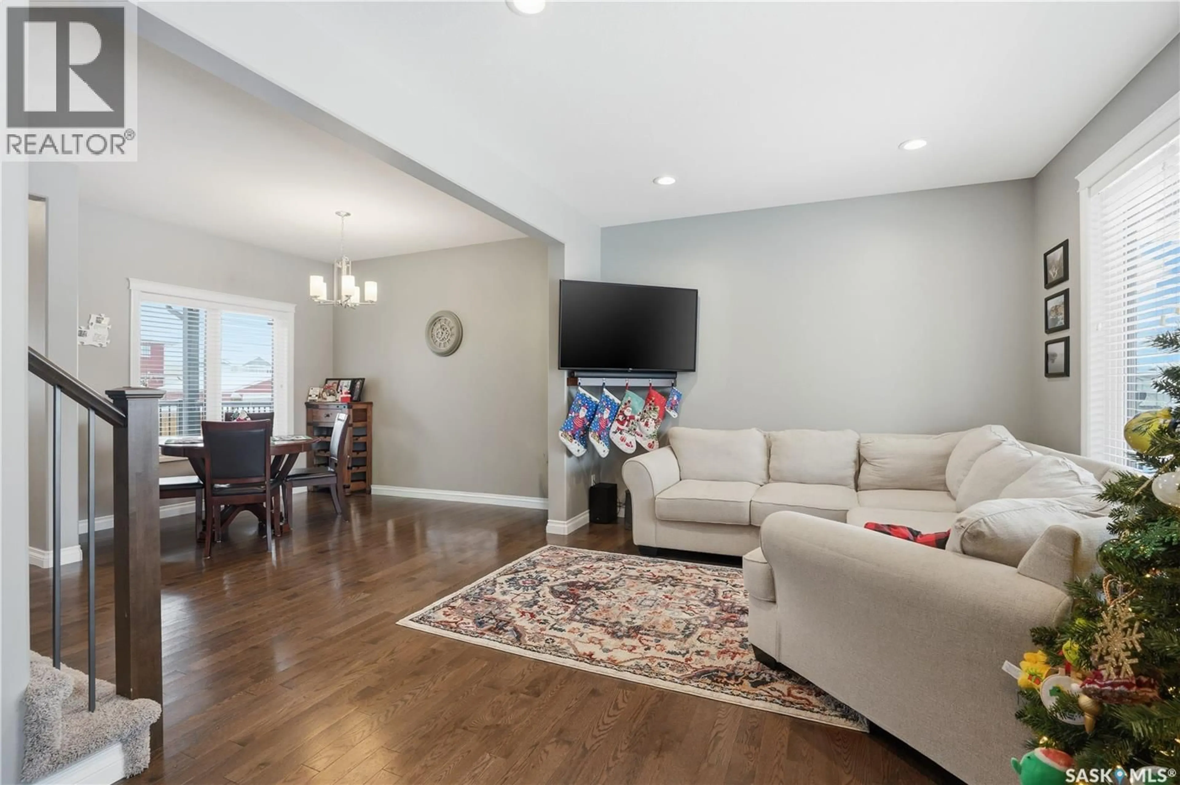 Living room with furniture, unknown for 405 GOLDEN WILLOW WAY, Warman Saskatchewan S0K0A1