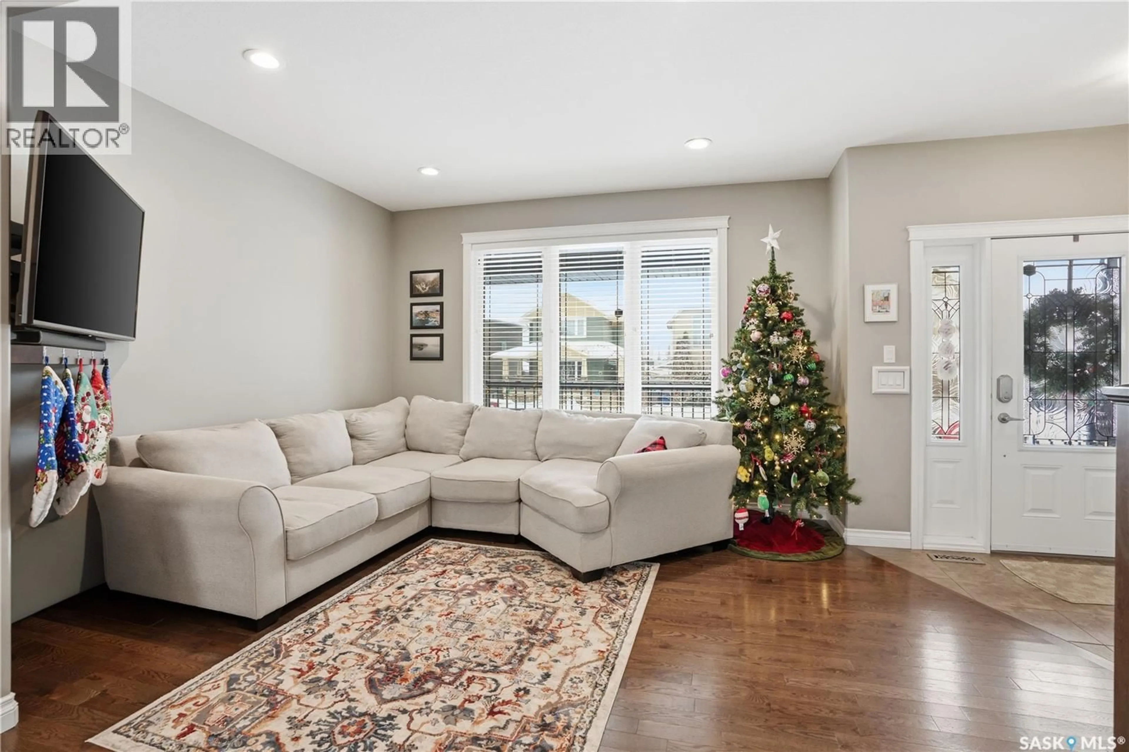 Living room with furniture, unknown for 405 GOLDEN WILLOW WAY, Warman Saskatchewan S0K0A1